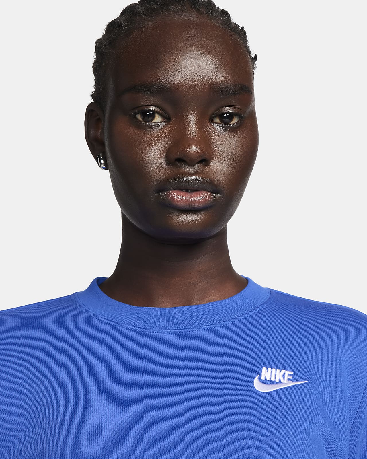 Nike Women's Logo Crew-Neck Sweatshirt at  Women's Clothing