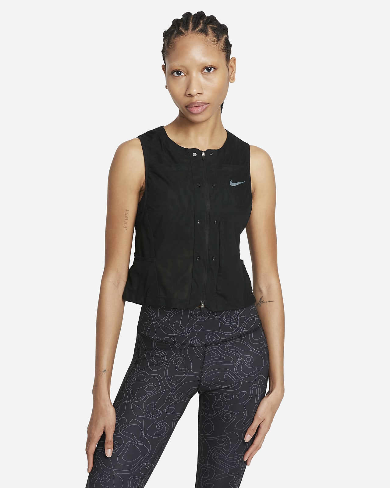 Nike Run Division Women's Transform Running Jacket. Nike BE