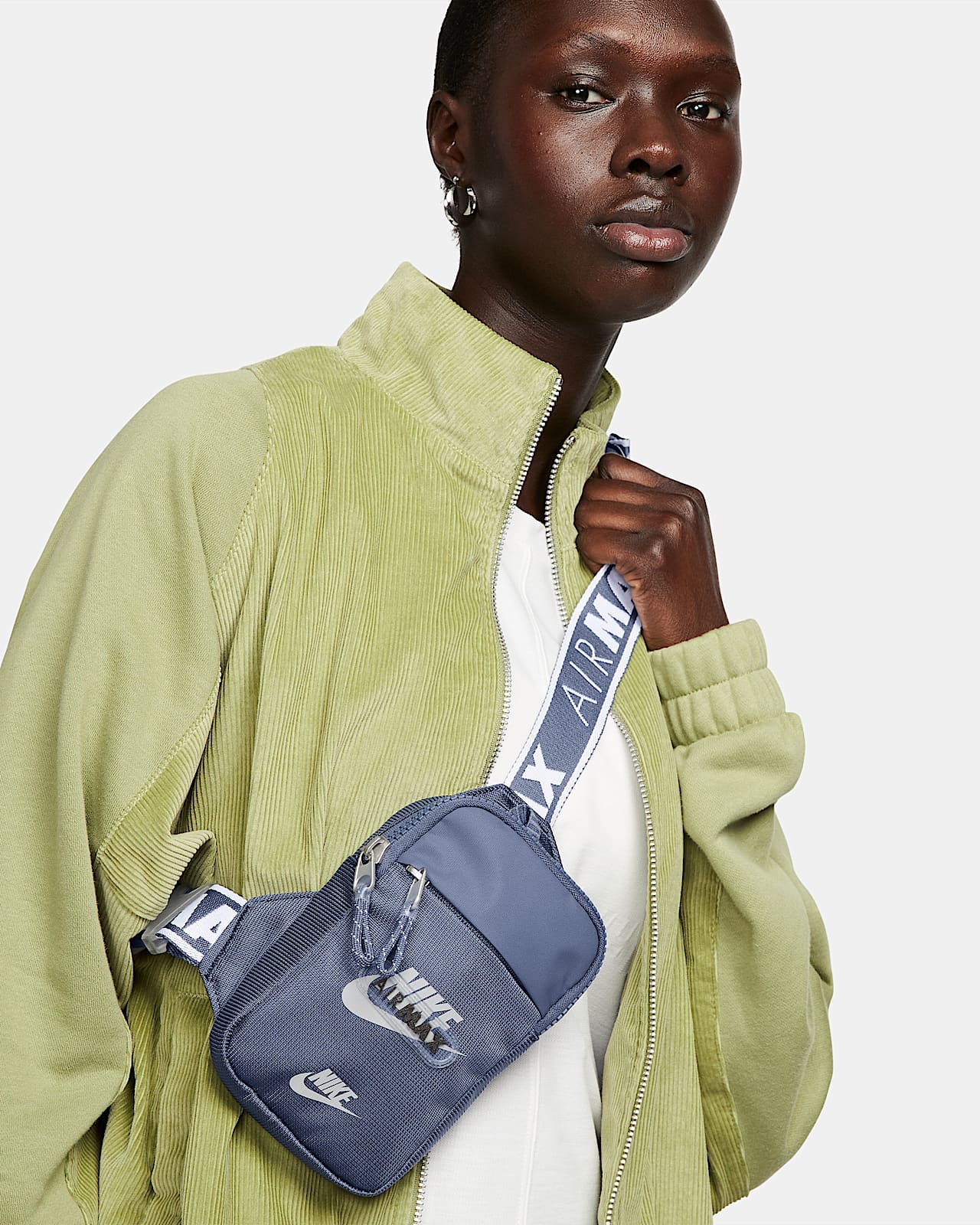 Nike Sportswear Essential Crossbodytas (1 L). Nike NL
