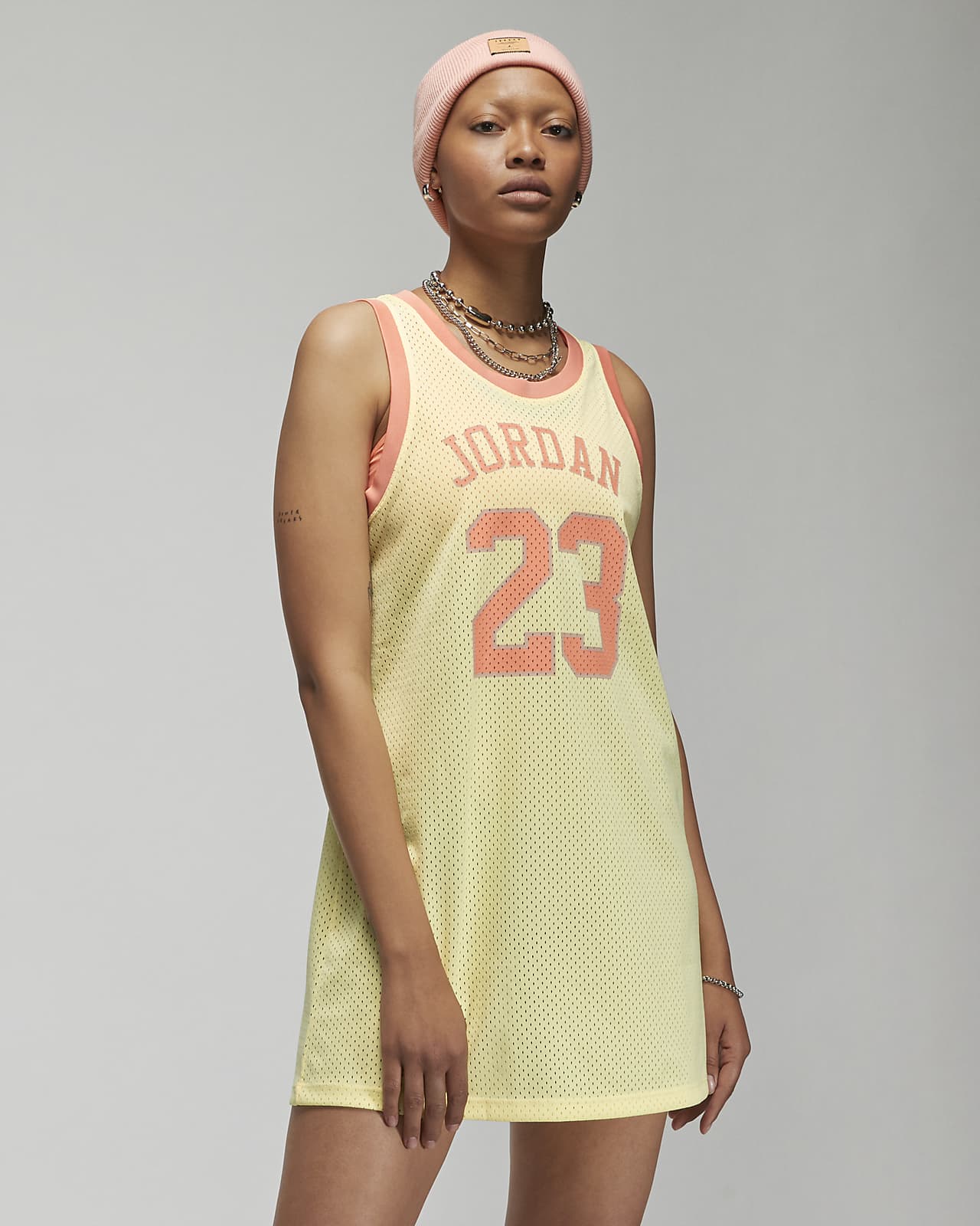 Jordan (Her)itage Women's Dress. Nike GB