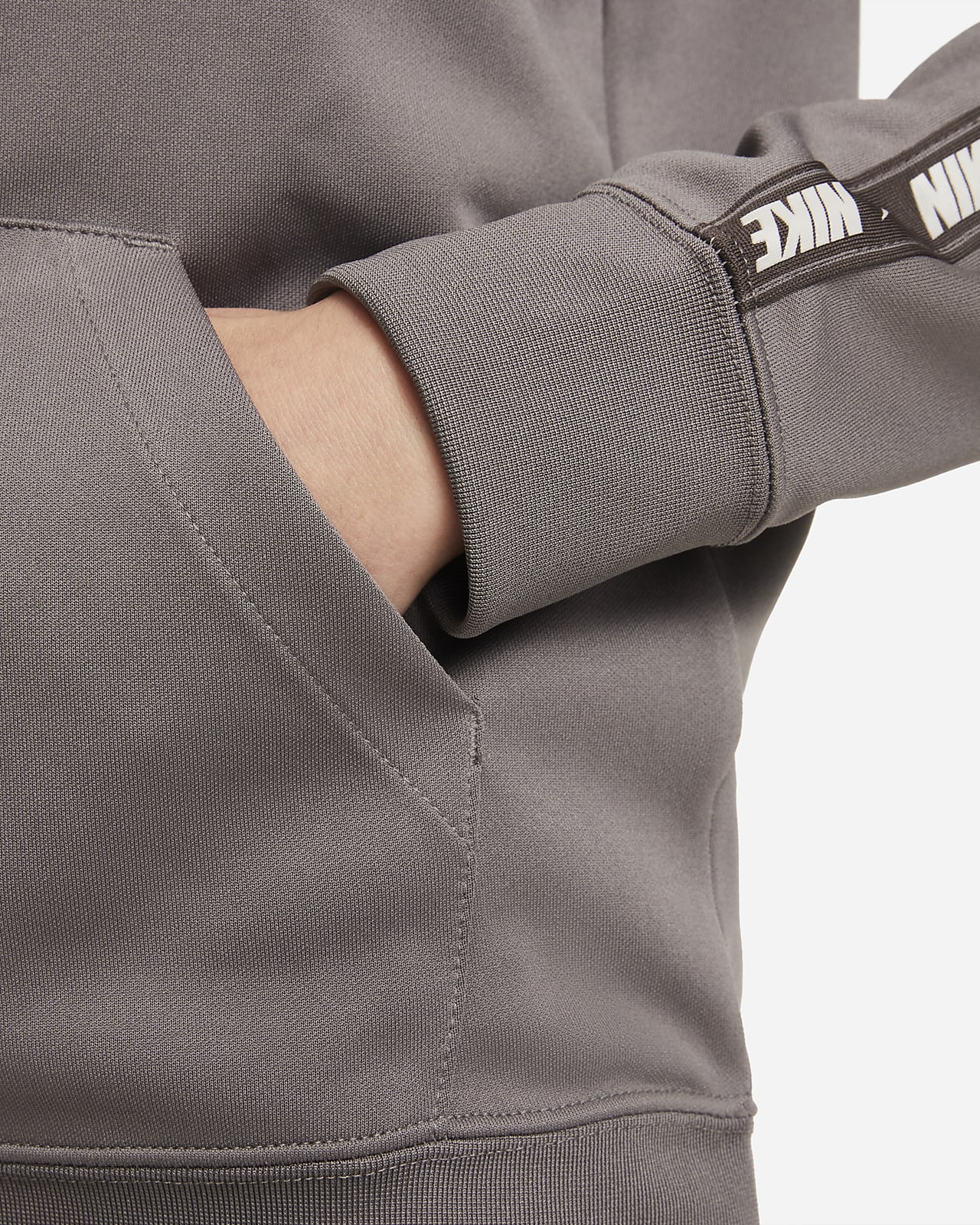 Nike Sportswear Hoodie voor dames. Nike BE