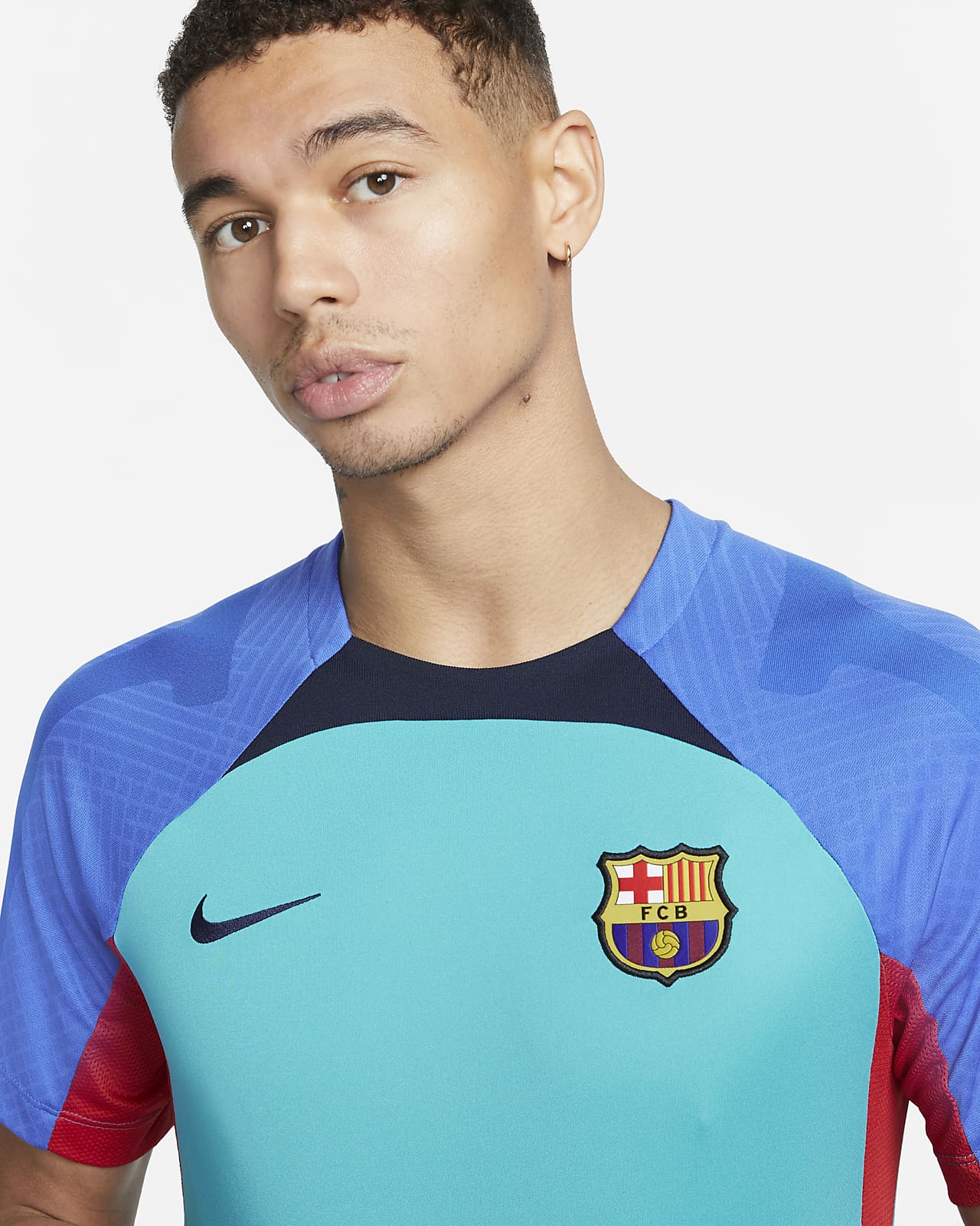 F.C. Barcelona Strike Men's Nike Dri-FIT Short-Sleeve Football Top. Nike IE