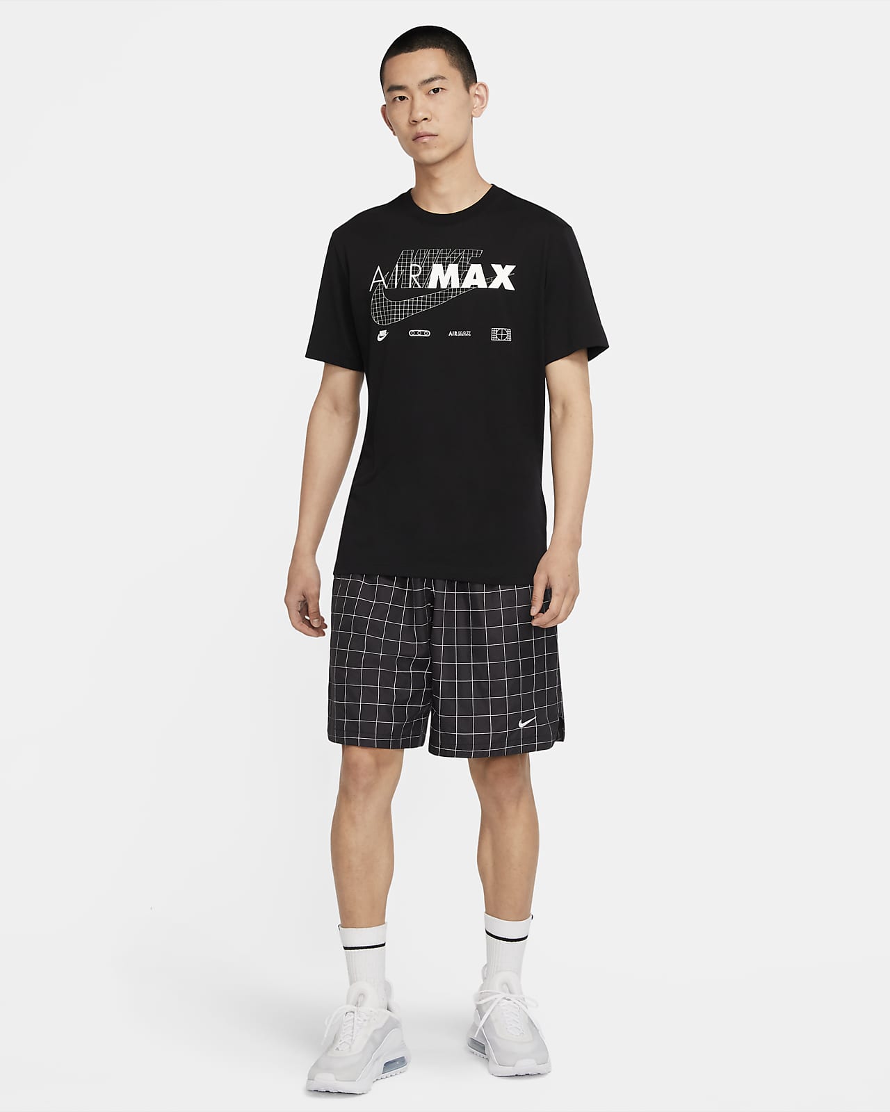 nikelab essential flash short