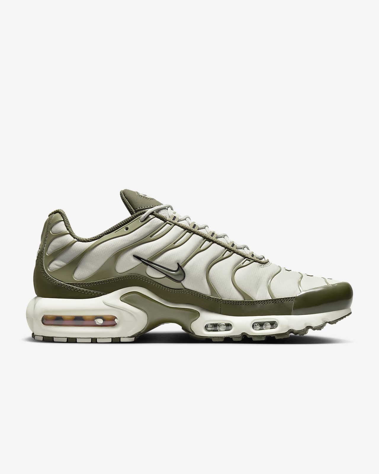 Nike air max on sale plus white and green