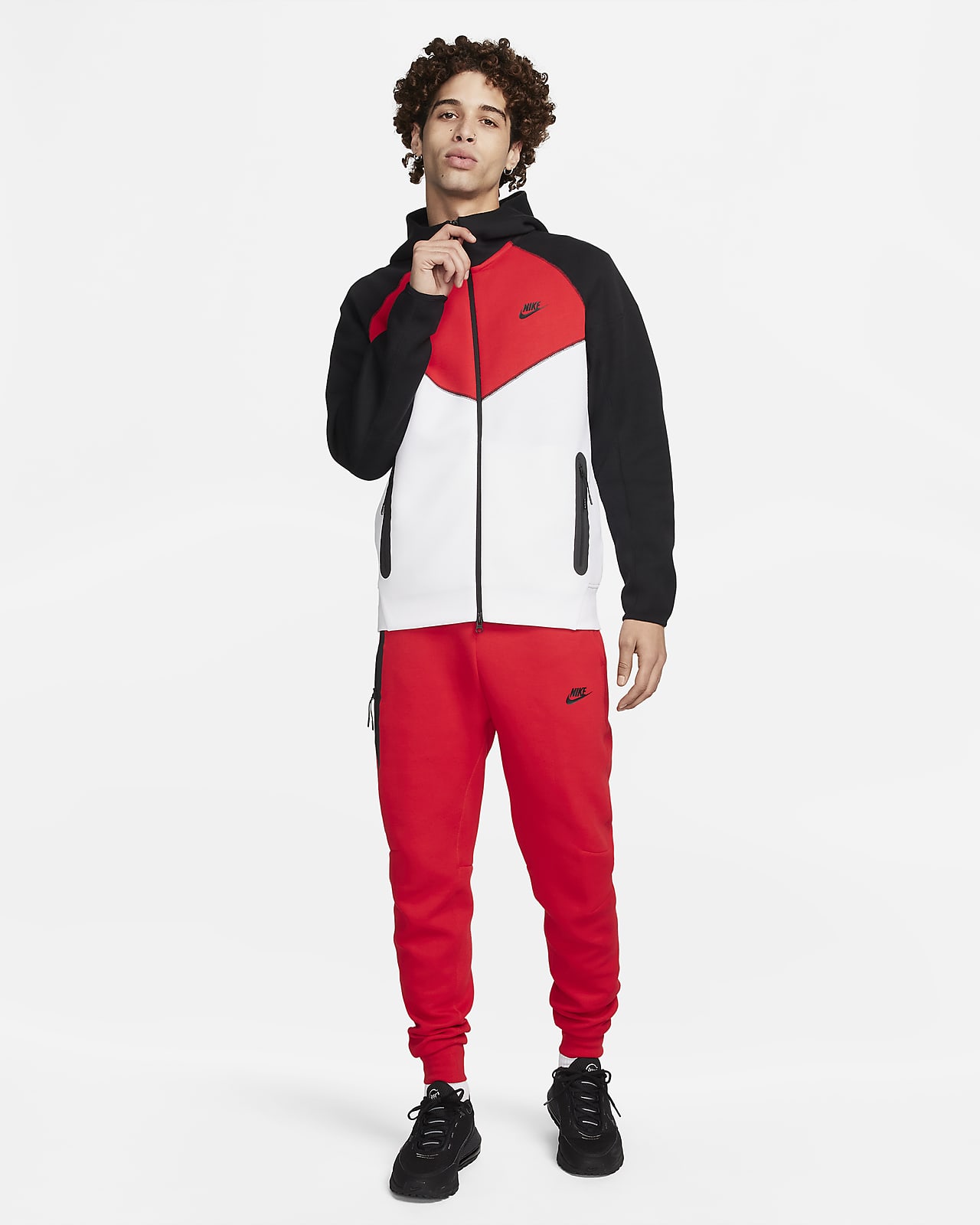 Nike tech fleece 2024 windrunner hoodie red