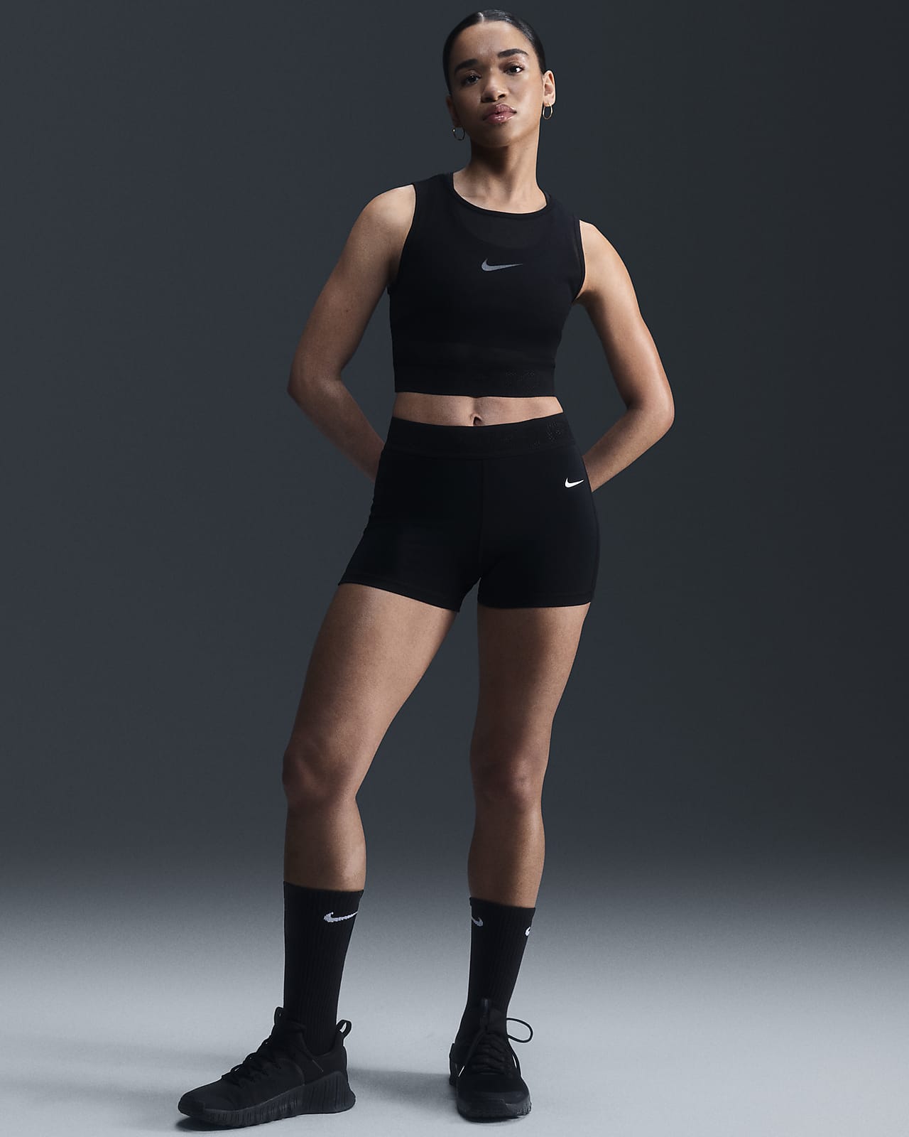 Shorts a vita media con inserti in mesh 8 cm Nike Pro – Donna