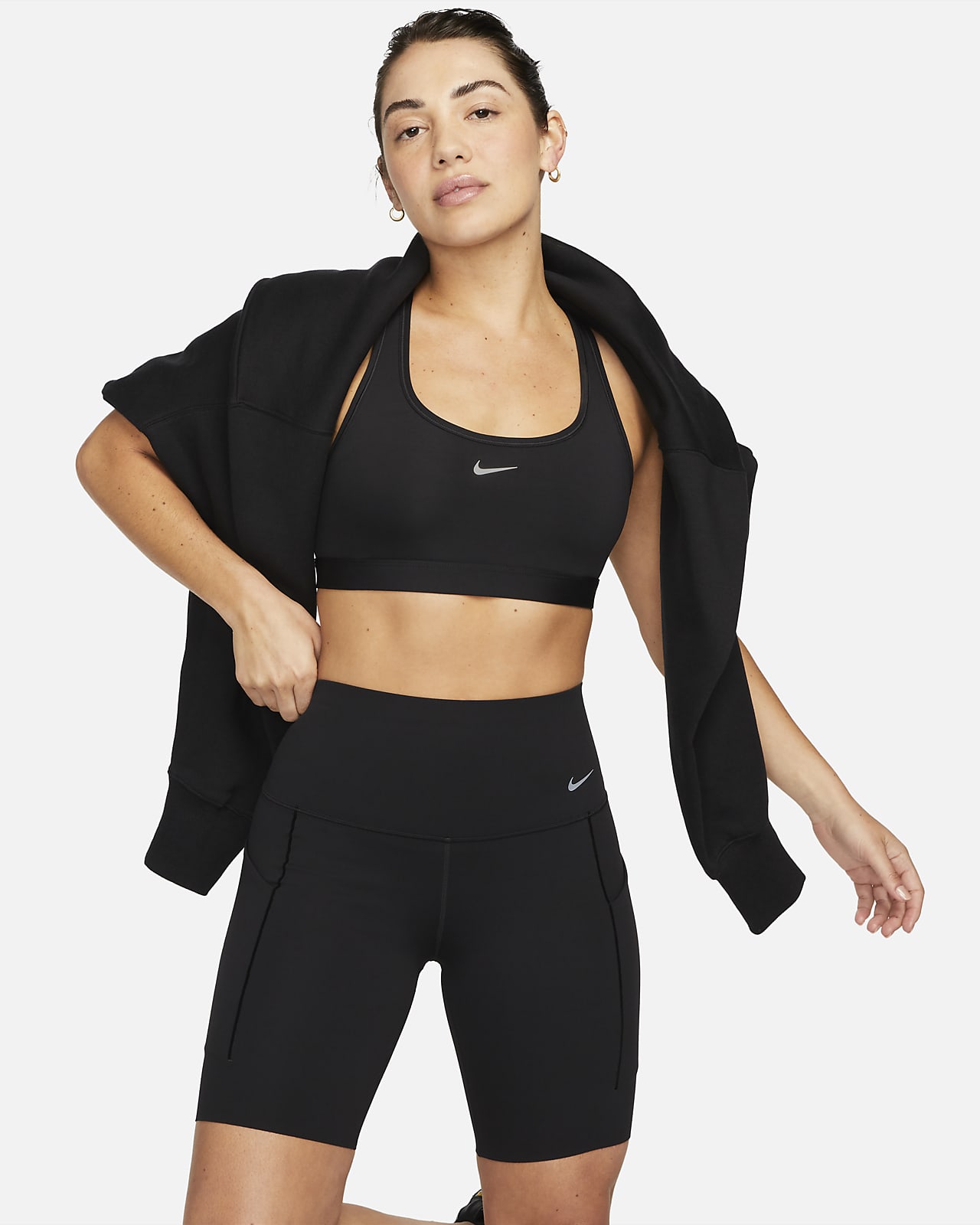 Nike Universa Bikershorts met hoge taille, zakken en medium ondersteuning voor dames (20 cm)