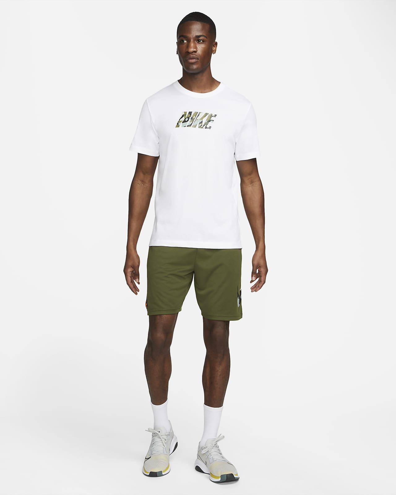 Nike Dri-FIT Sport Clash Men's Training T-Shirt. Nike AE
