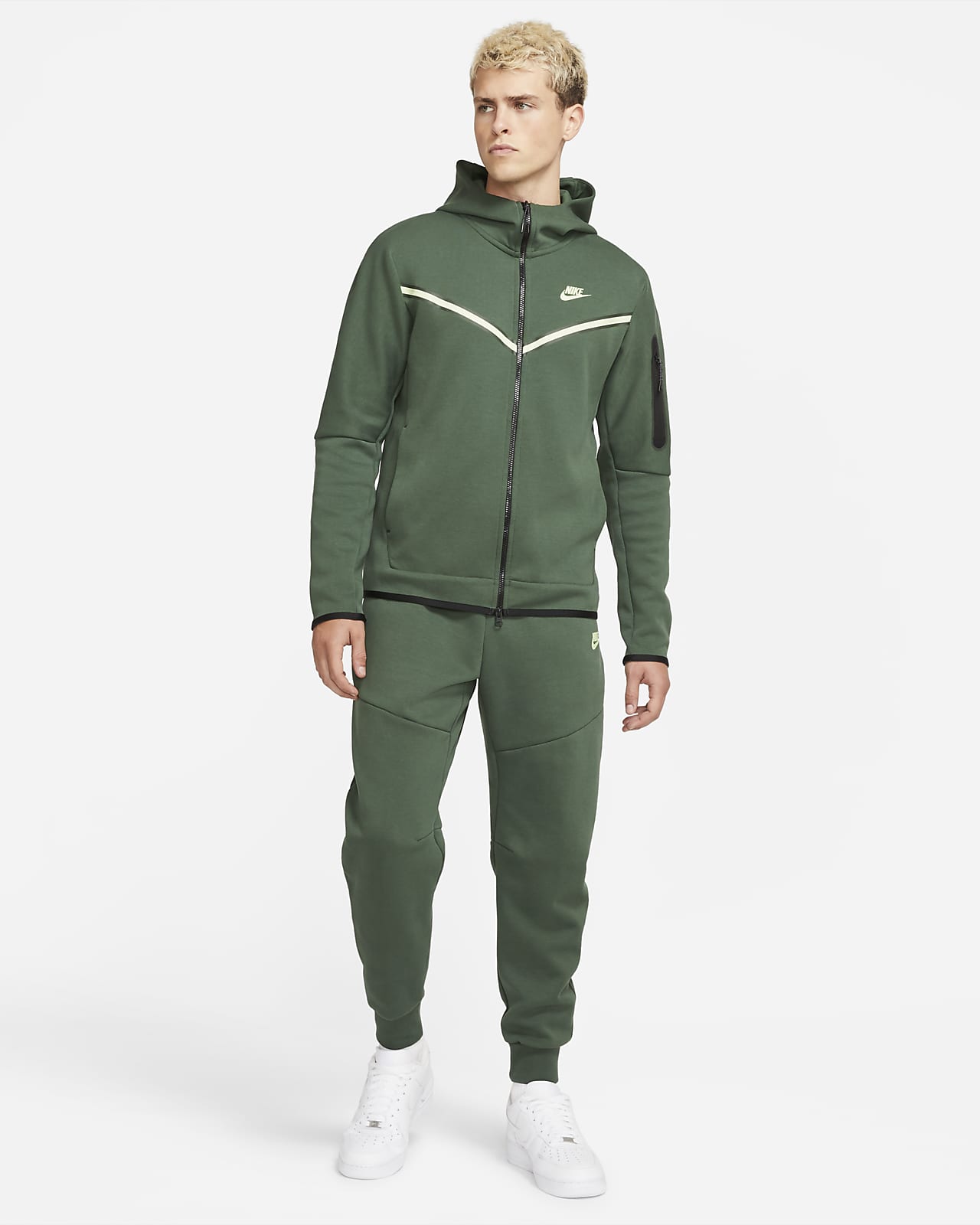 nike tech fleece windrunner noir