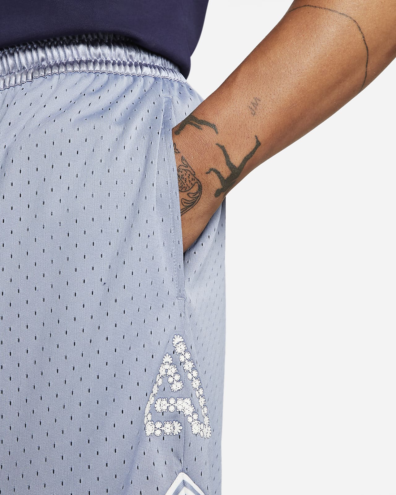 Giannis Nike DriFIT Men's Mesh 6" (15cm approx.) Basketball Shorts