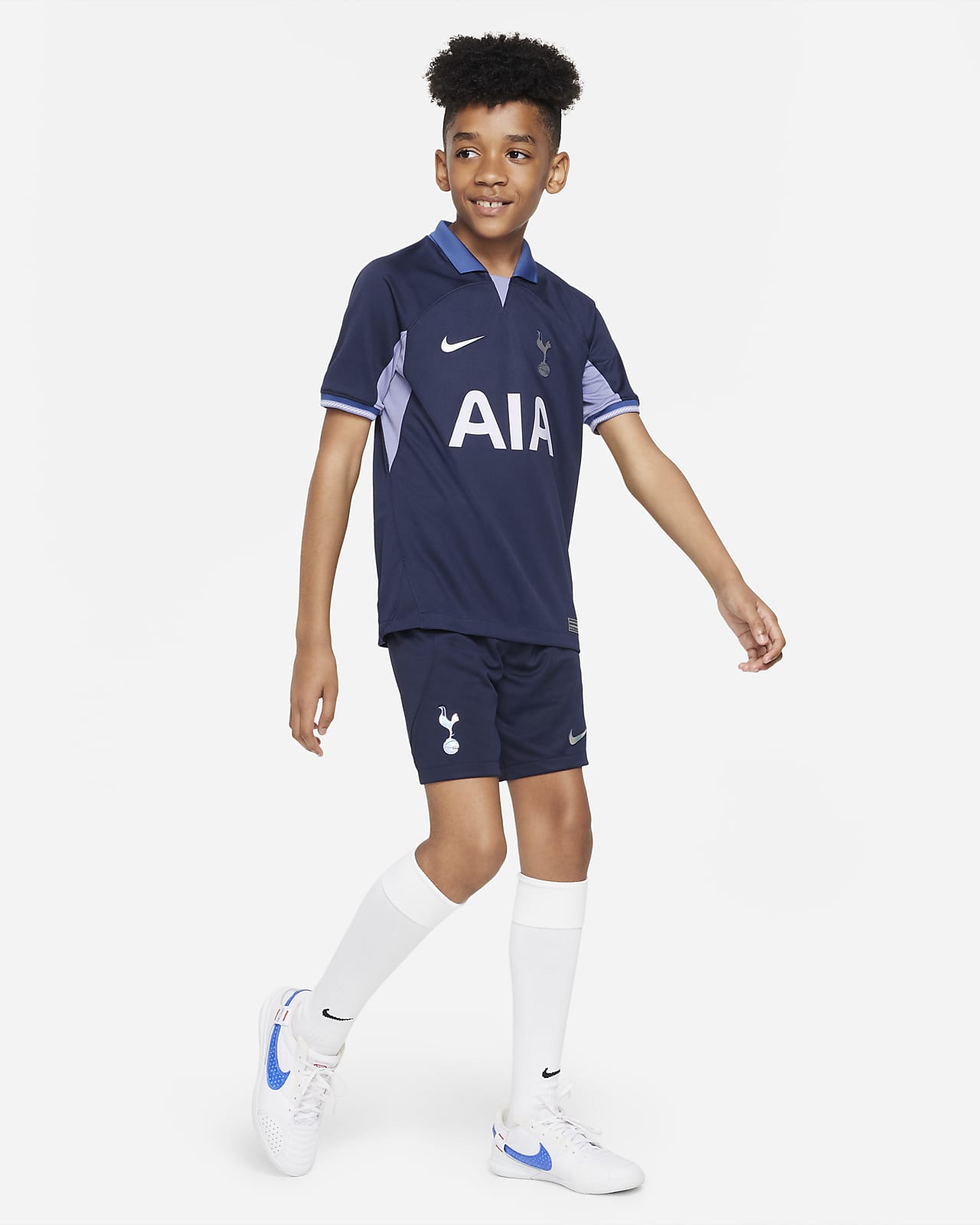 Tottenham Hotspur 2023/24 Stadium Home Big Kids' Nike Dri-FIT Soccer  Jersey.