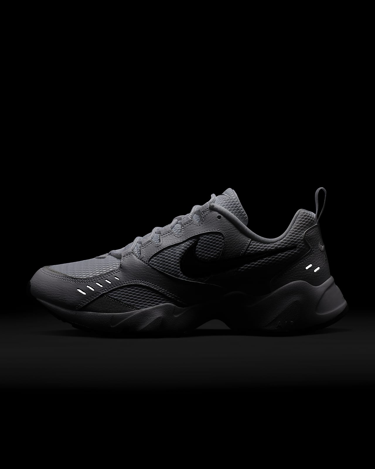 Scarpa Nike Air Heights - Uomo. Nike CH