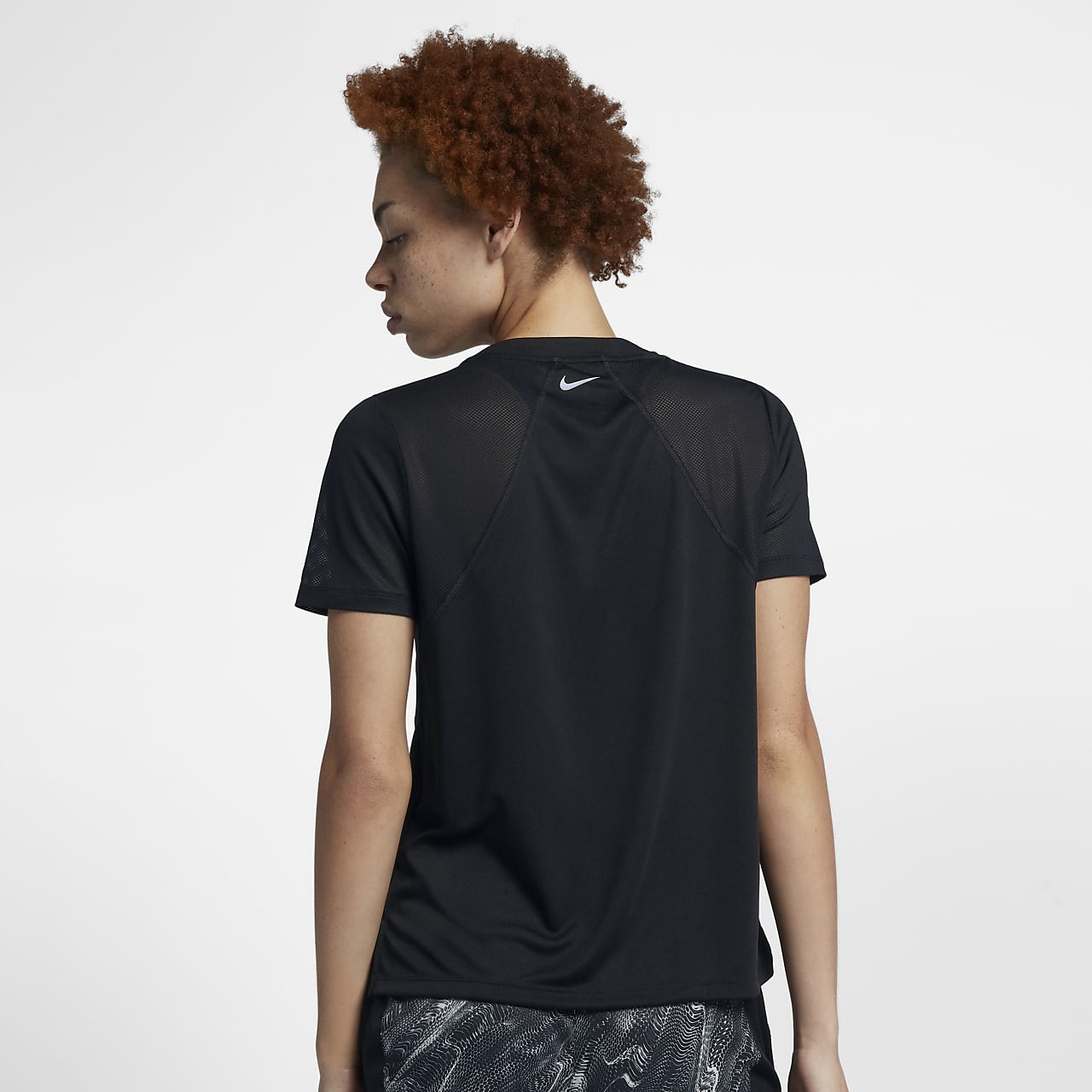 nike fitted top womens