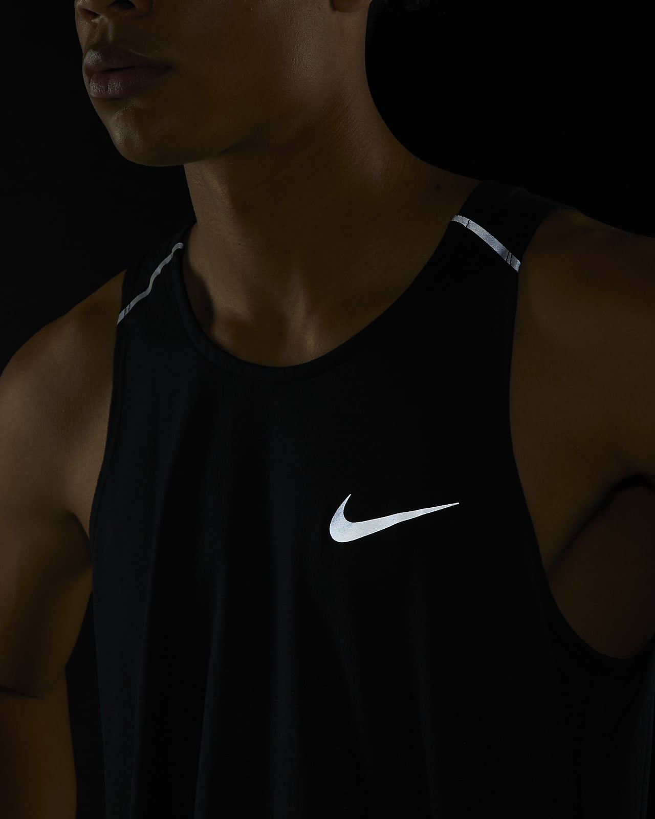 nike rise 365 tank