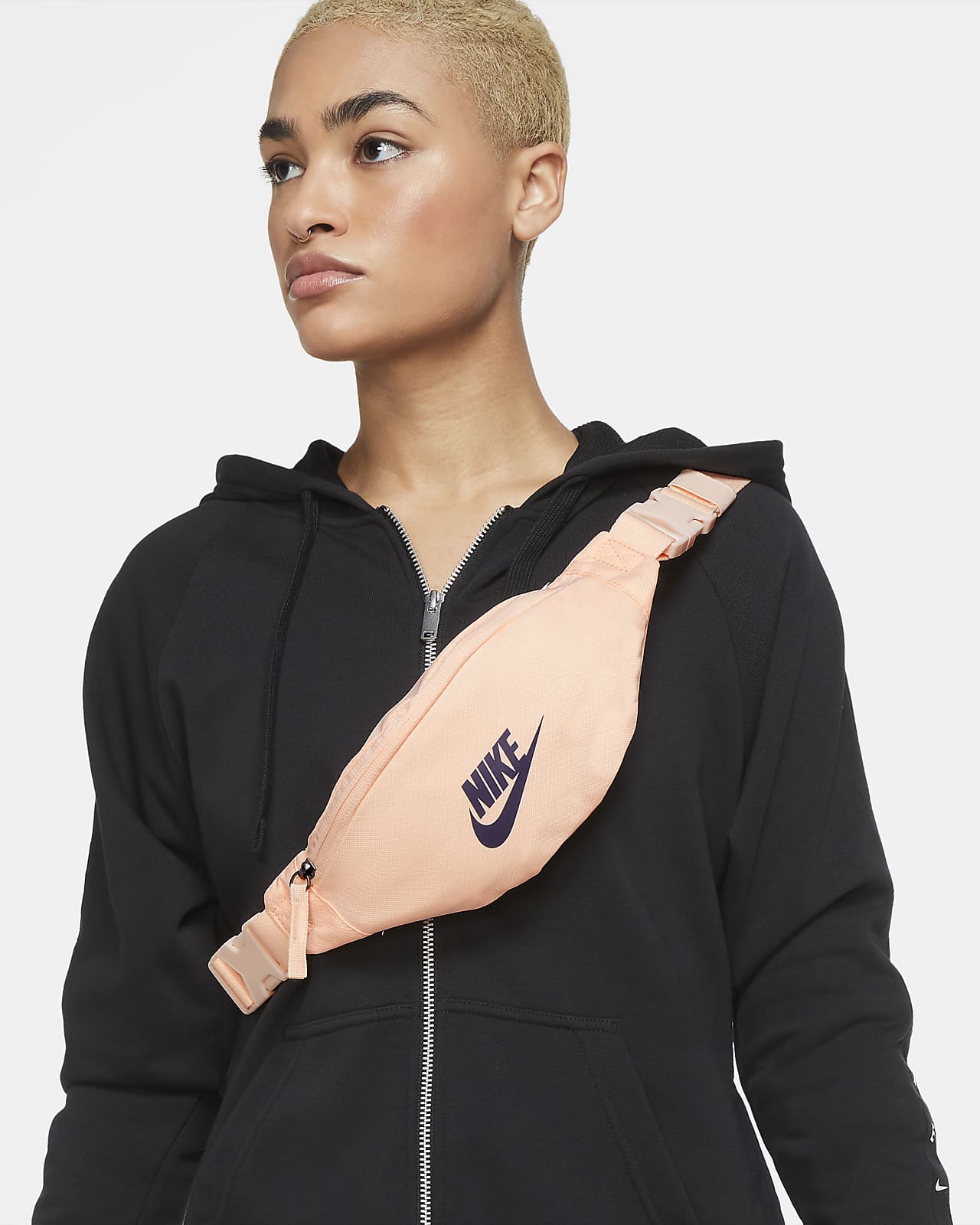 nike small heritage hip pack