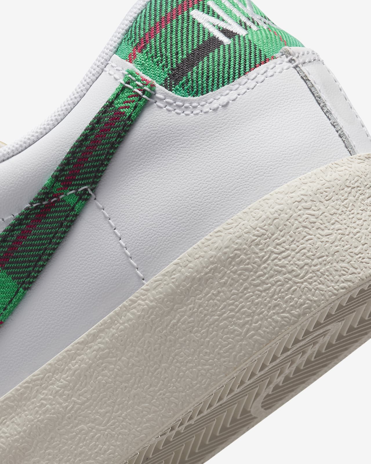 premium nike blazer low