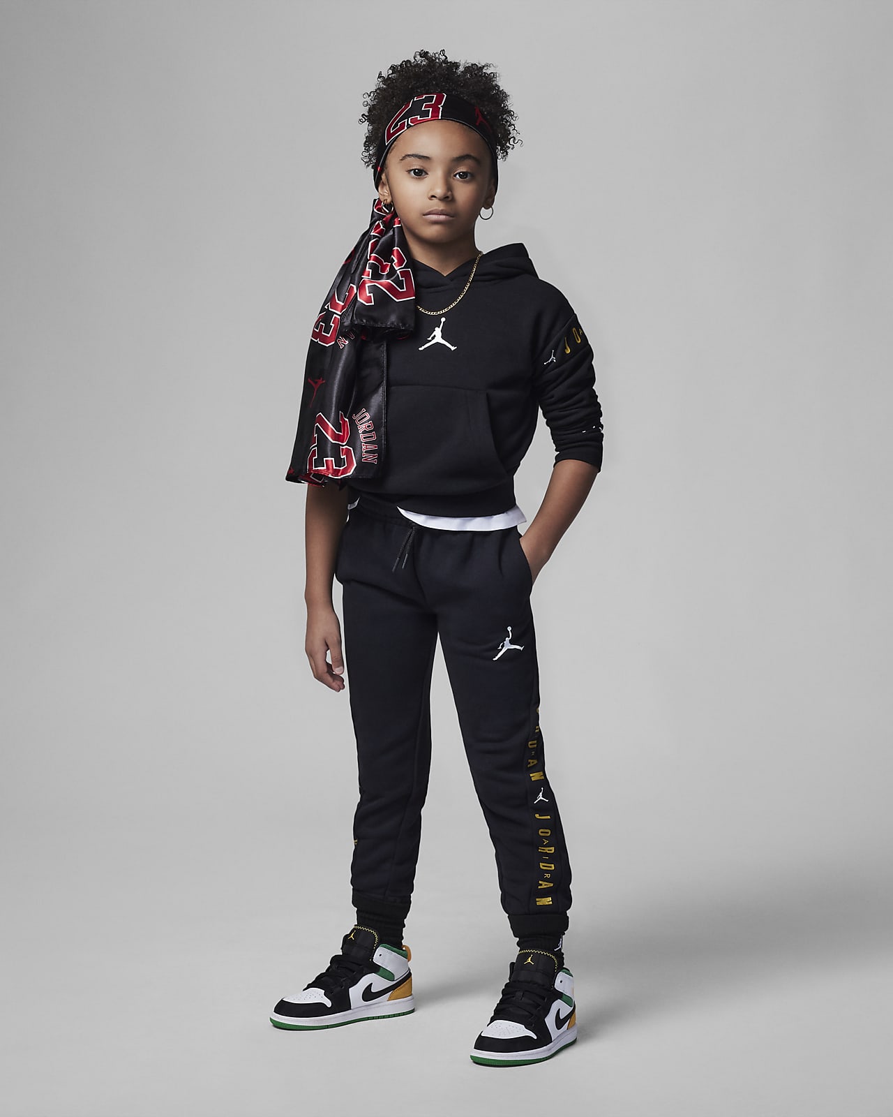 para niños de Jordan Holiday Shine Glitter. Nike.com