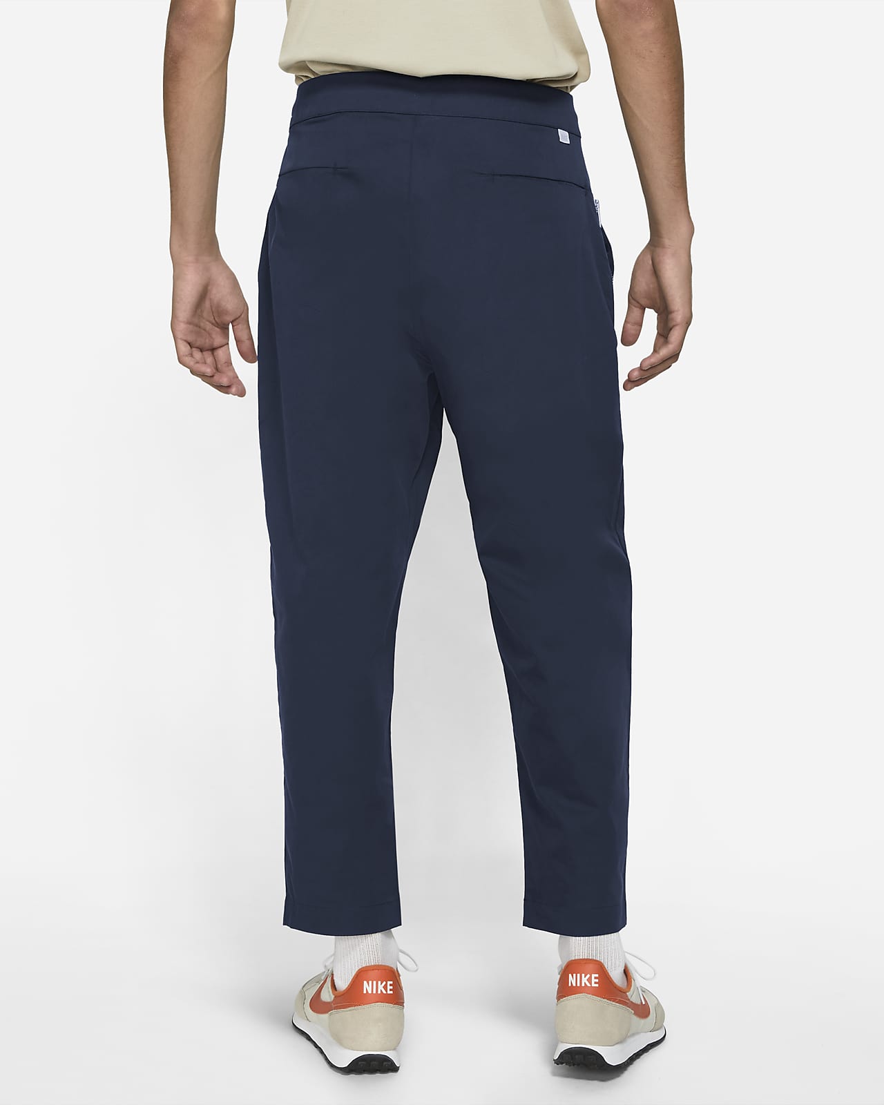 Unlined Cropped Trousers. Nike LU