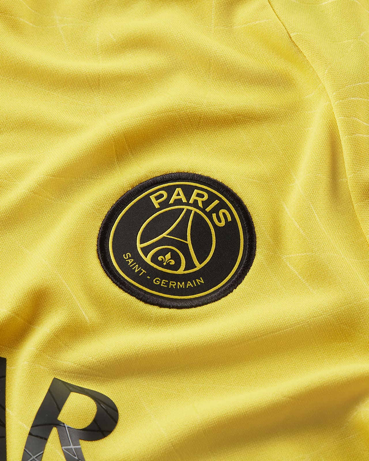 Nike Paris Saint-Germain PSG Jordan Pre-Match Jersey 2022/23 - Yellow &  Black