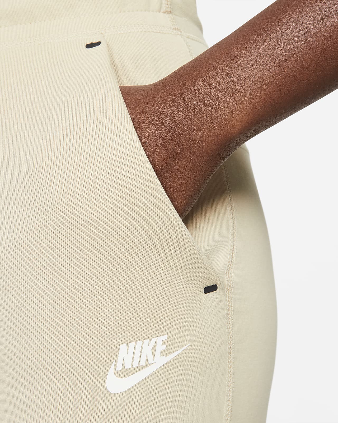 Pantaloni Nike Sportswear Tech Fleece - Donna. Nike IT