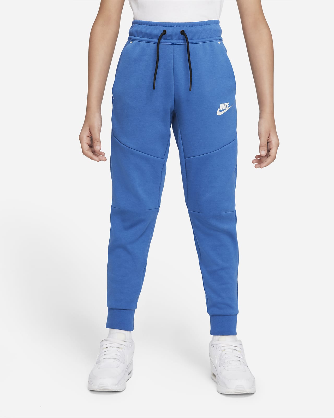 Nike Sportswear Tech Fleece Jongensbroek. Nike BE