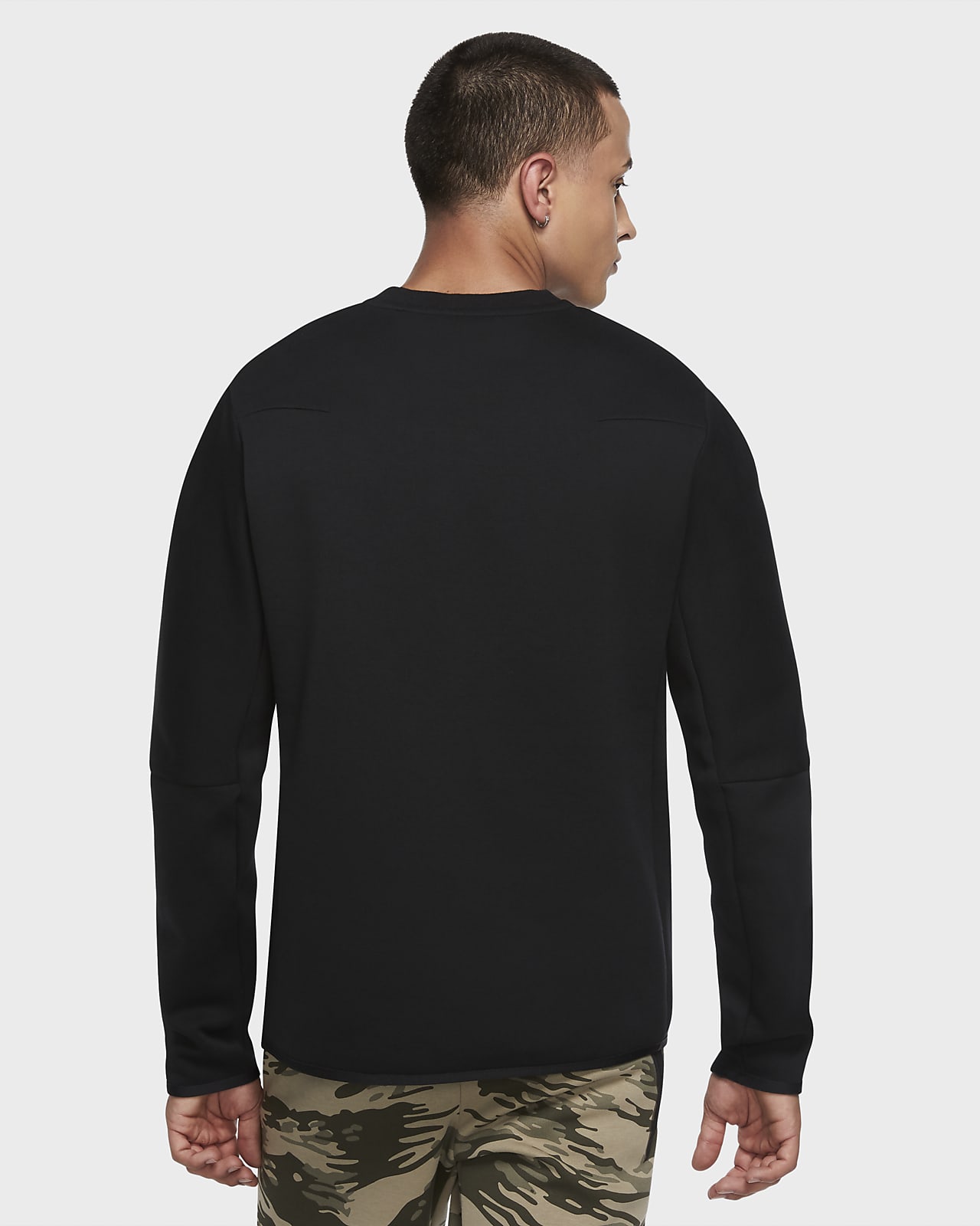 nike crew neck tech fleece