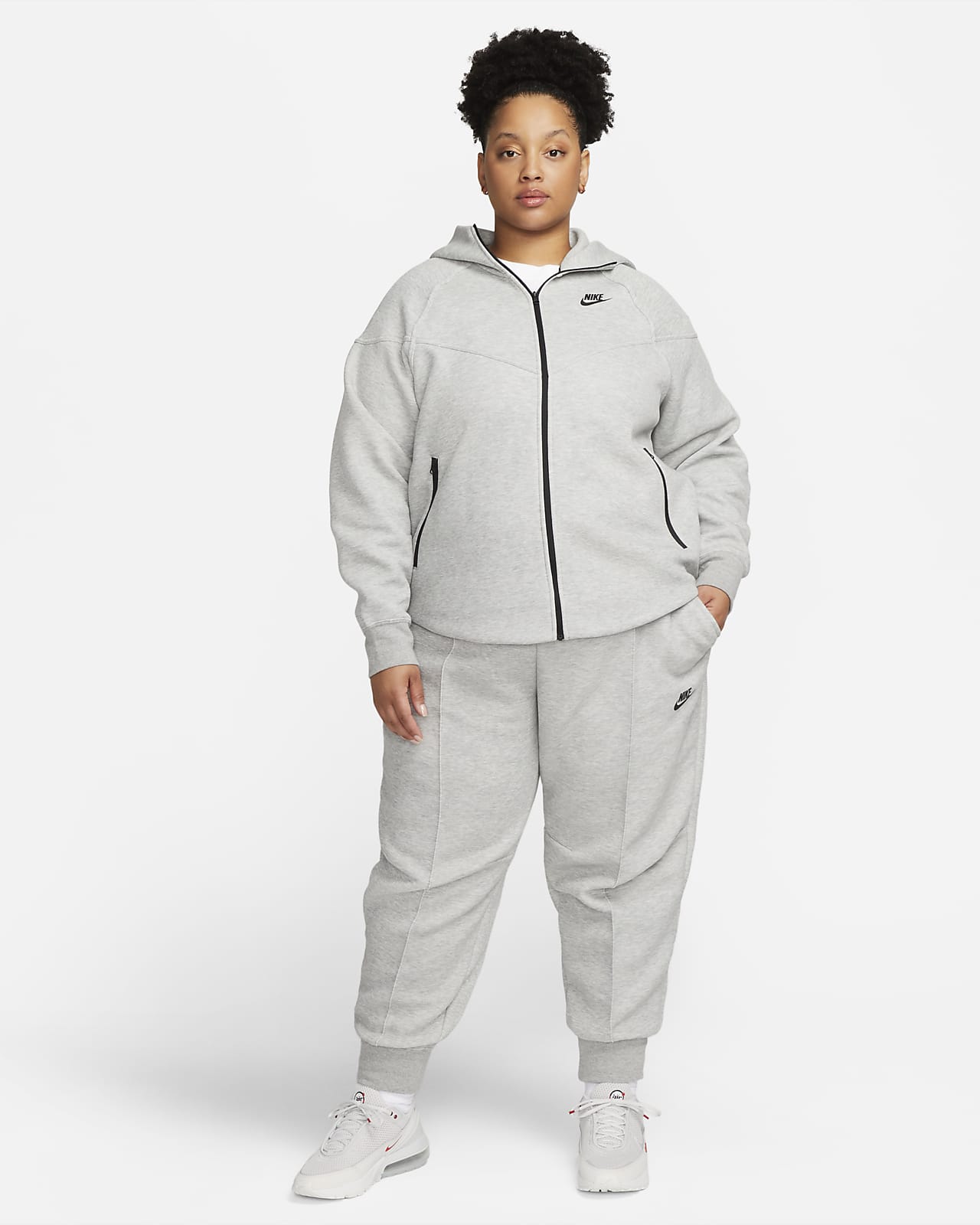 Nike Plus Size Tech Fleece Full Zip camisola com capuz em Preto