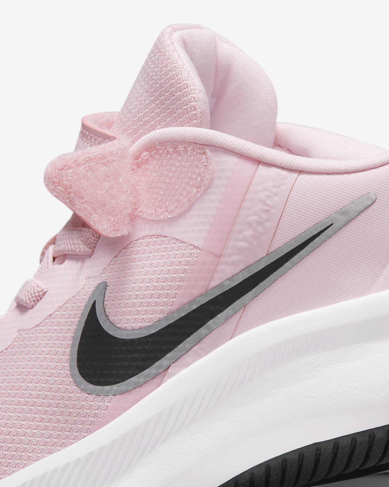 Nike Star Runner 3 SE, Chaussures de Gymnastique, Summit White/Pink  Gaze-Pink Foam-Black, 38 EU : : Mode