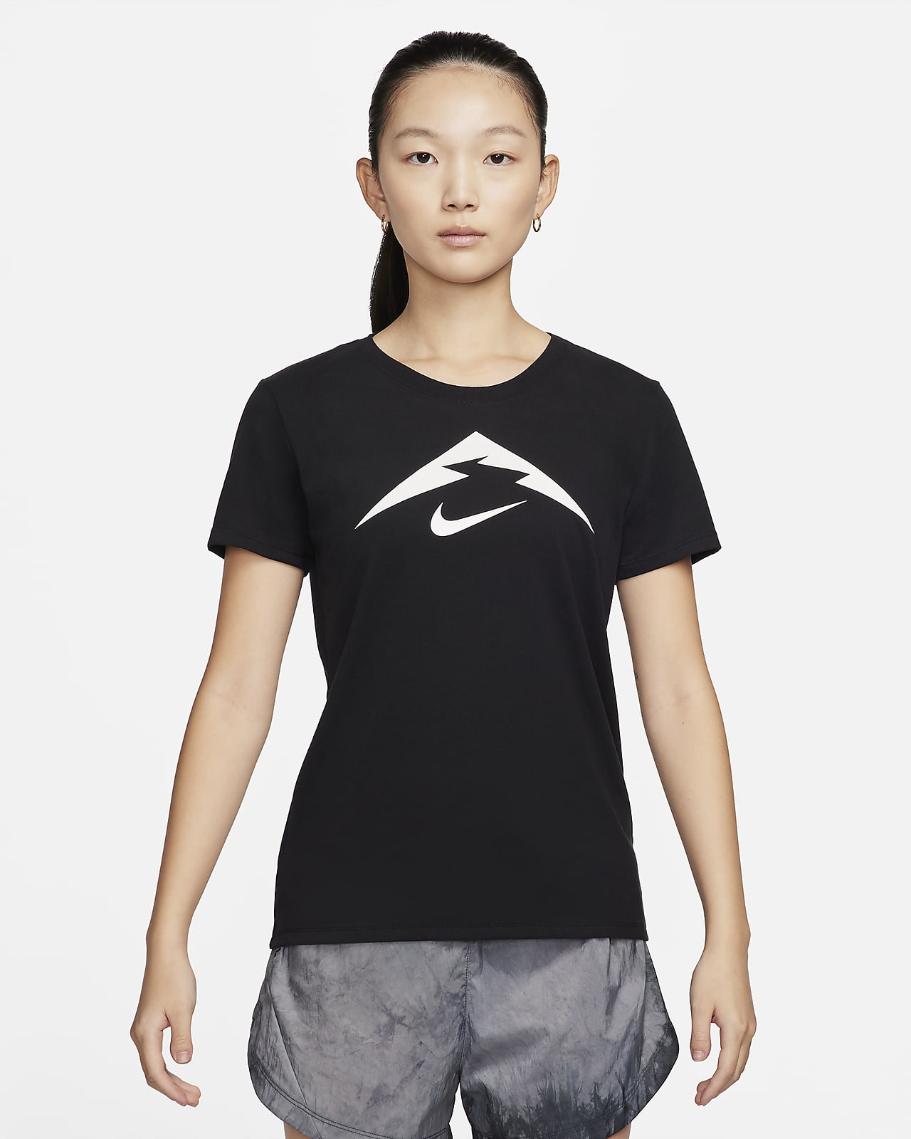 เสื้อยืดผู้หญิง Dri-FIT Nike Trail