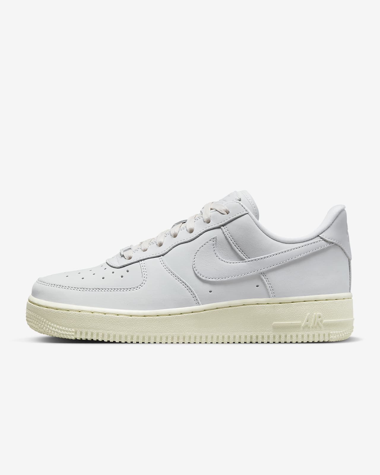 Nike Air Force 1 Premium 女鞋。Nike TW