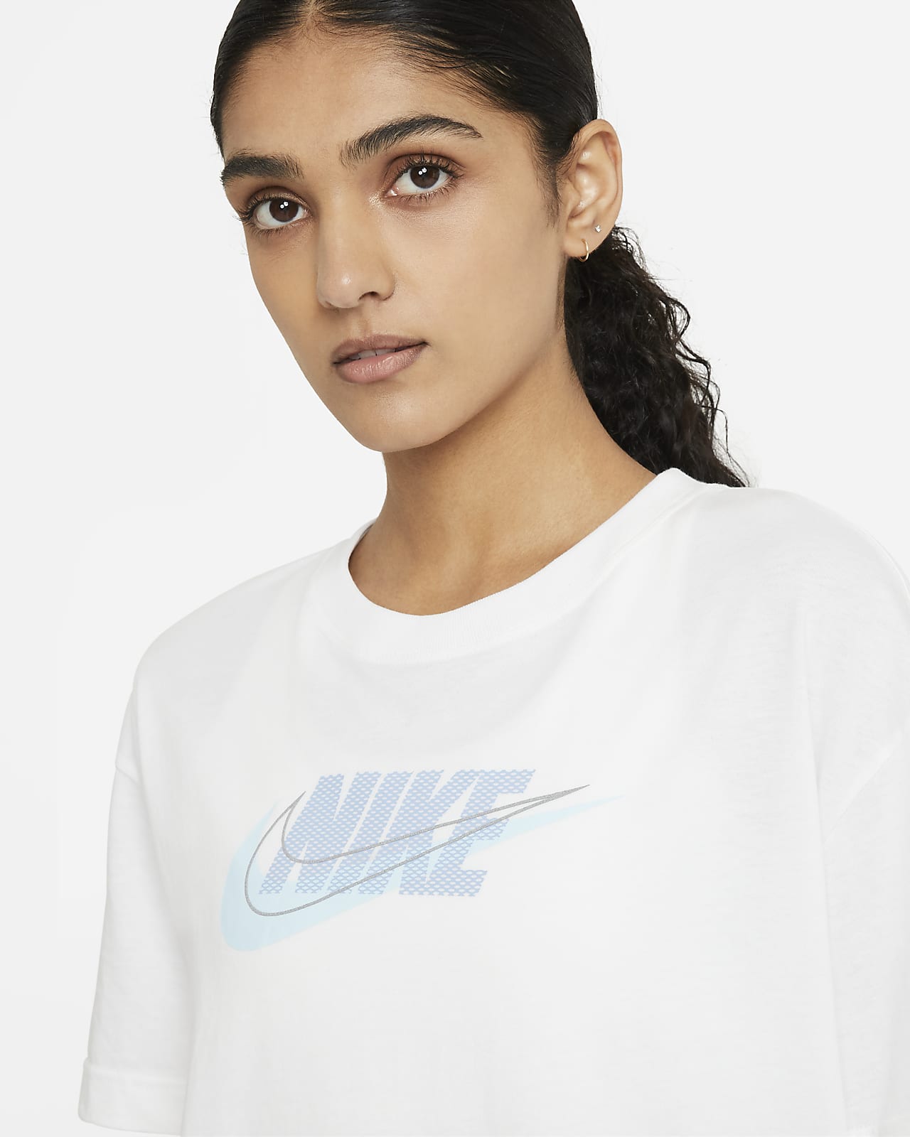 Nike Sportswear Women's T-Shirt. Nike AE
