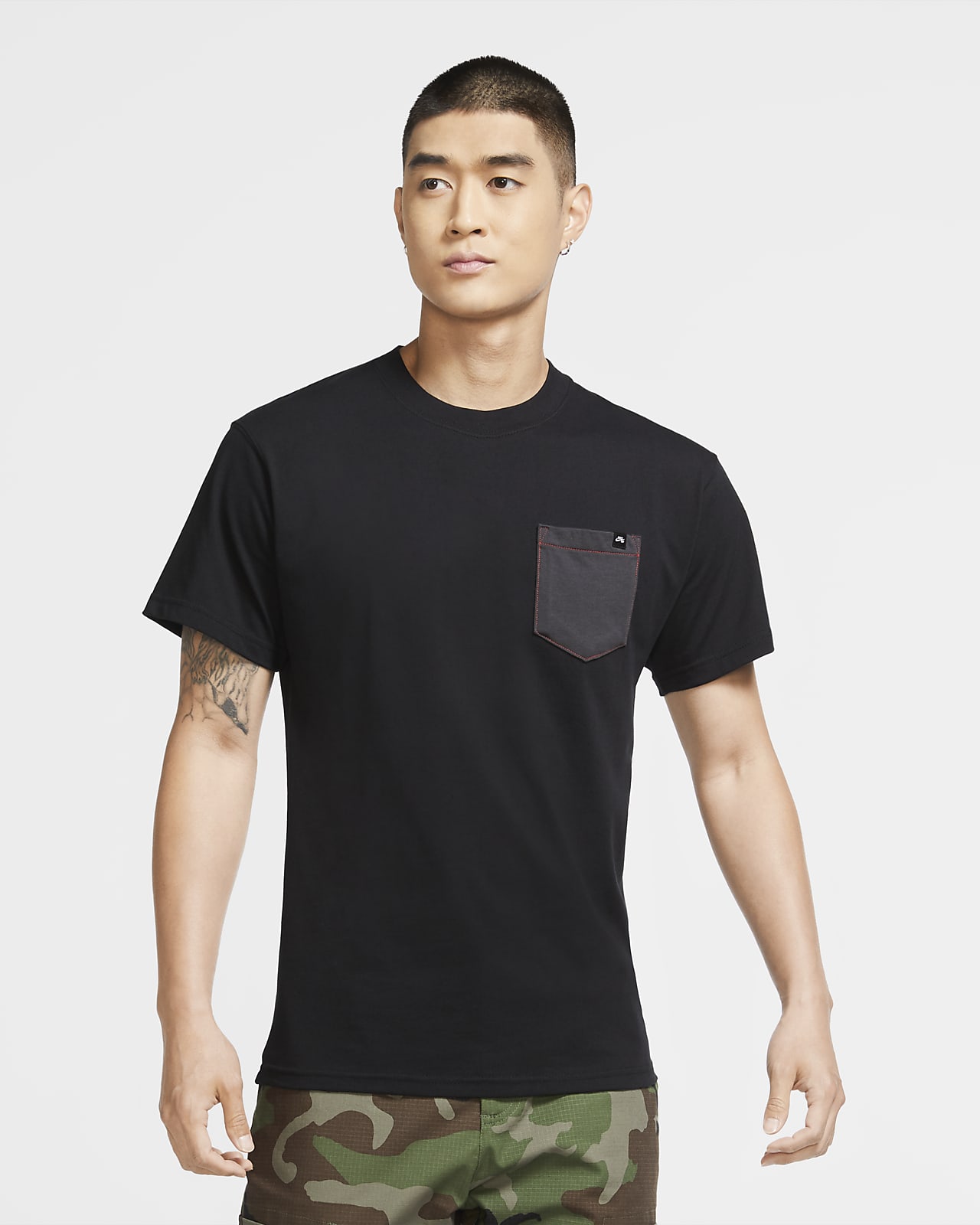 NIKE公式】ナイキ SB メンズ ポケット スケートボード Tシャツ.オンラインストア (通販サイト)