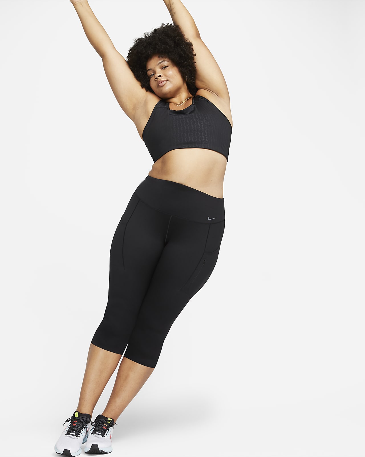 Nike Go Women's Firm-Support High-Waisted Capri Leggings with Pockets (Plus Size)