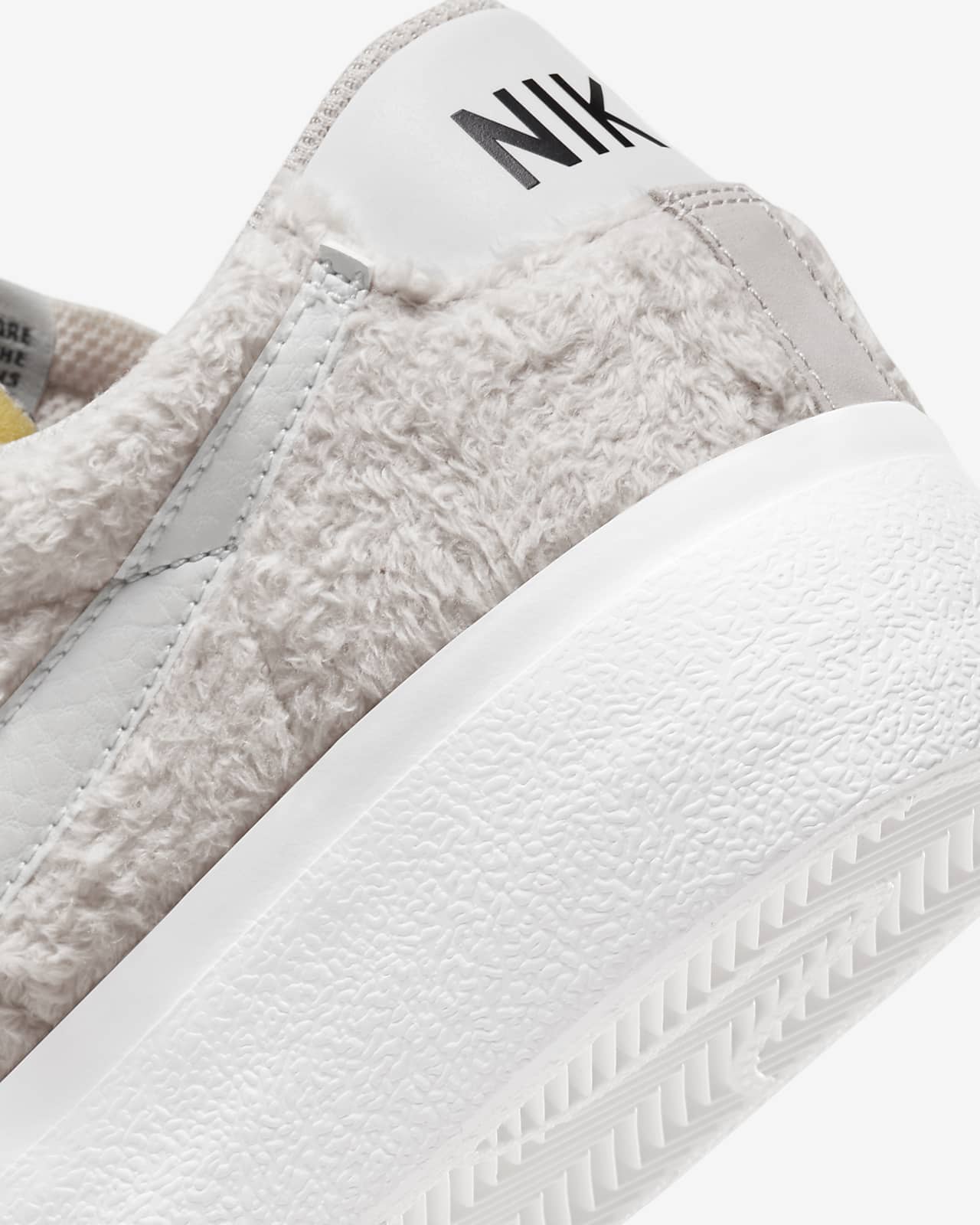 nike blazer beige femme