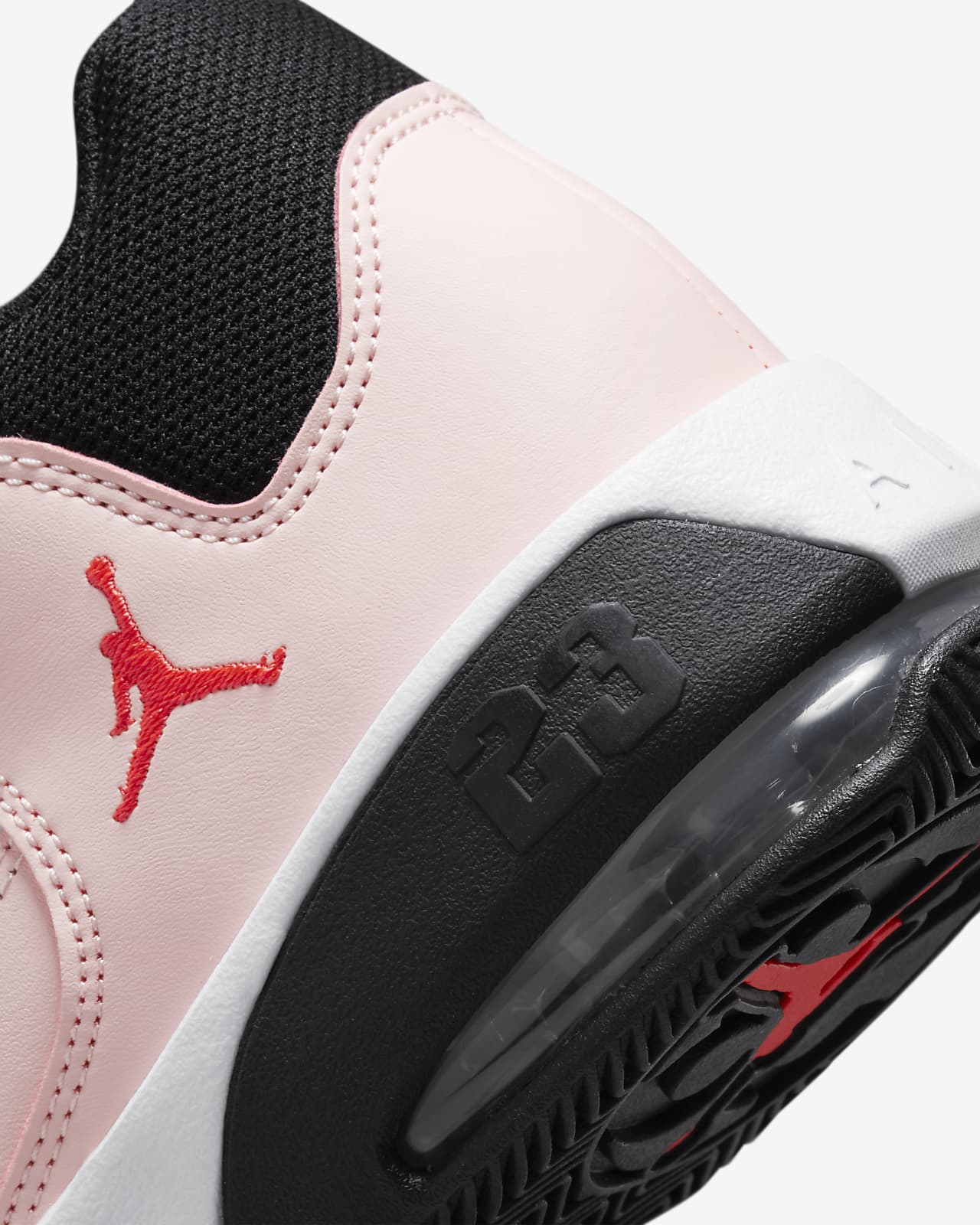 Мужские кроссовки Jordan Max Aura 3 CZ4167-600 University Red/White купить  в Москве с доставкой: цена, фото, описание - интернет-магазин Street-beat.ru