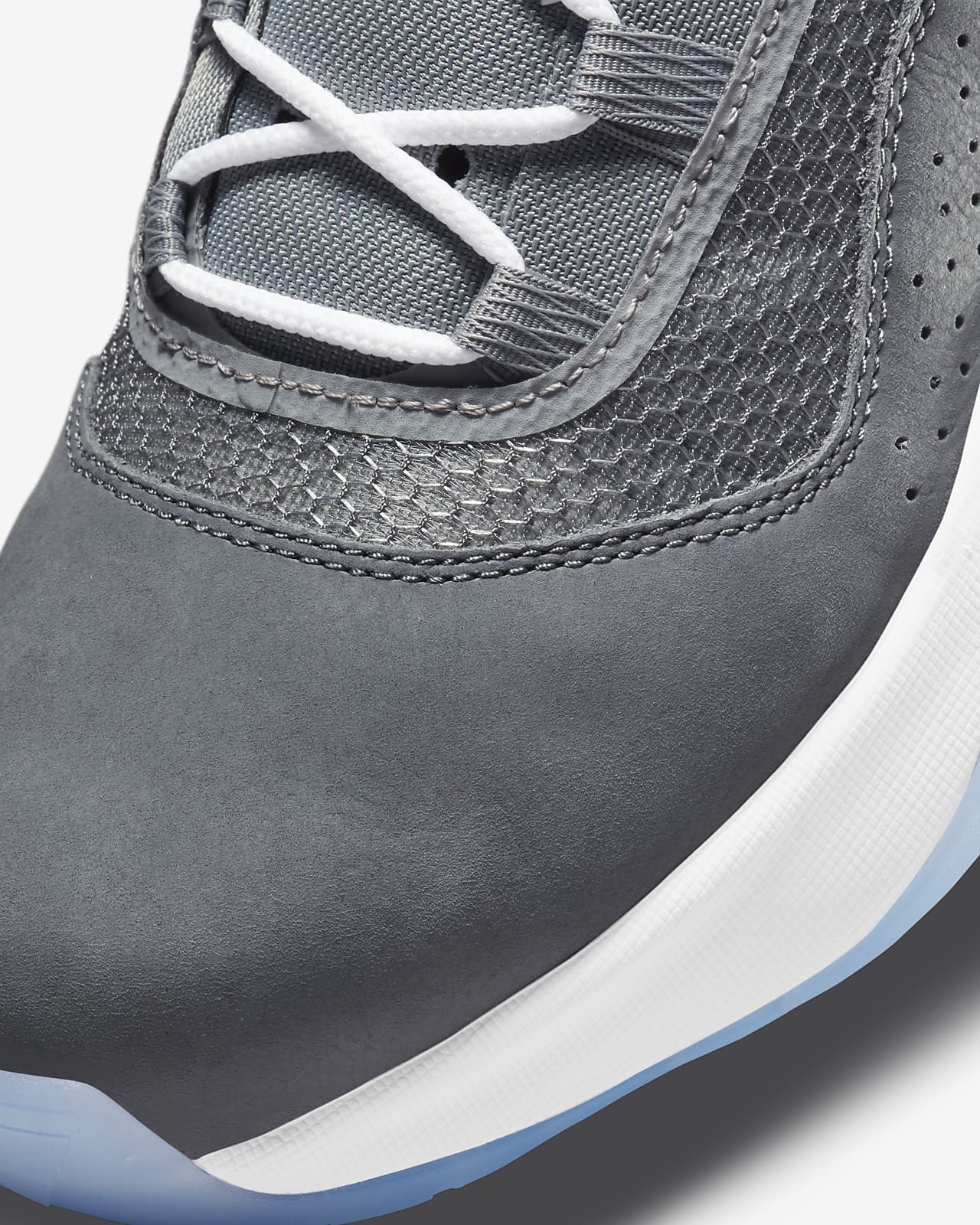 Air Jordan 11 CMFT Low Men's Shoes. Nike RO