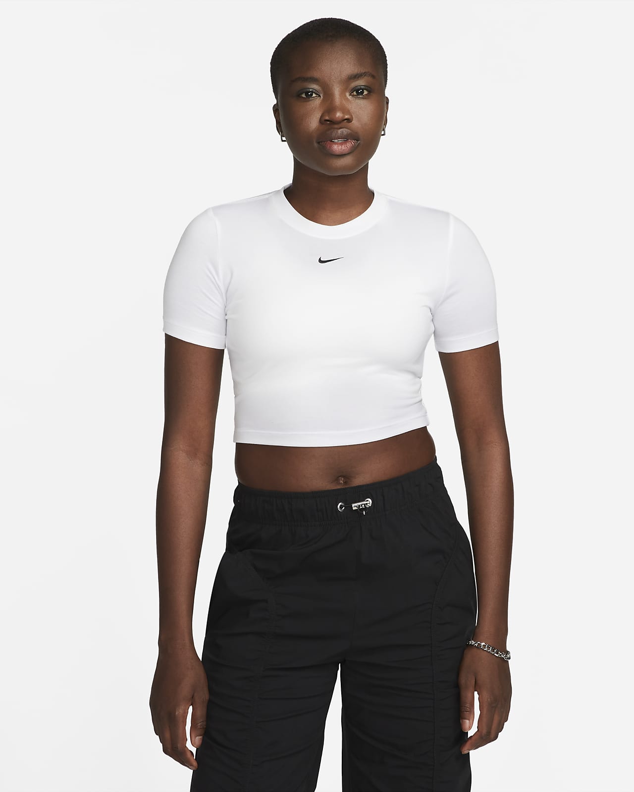 T-shirt recortada estreita Nike Sportswear Essential para mulher