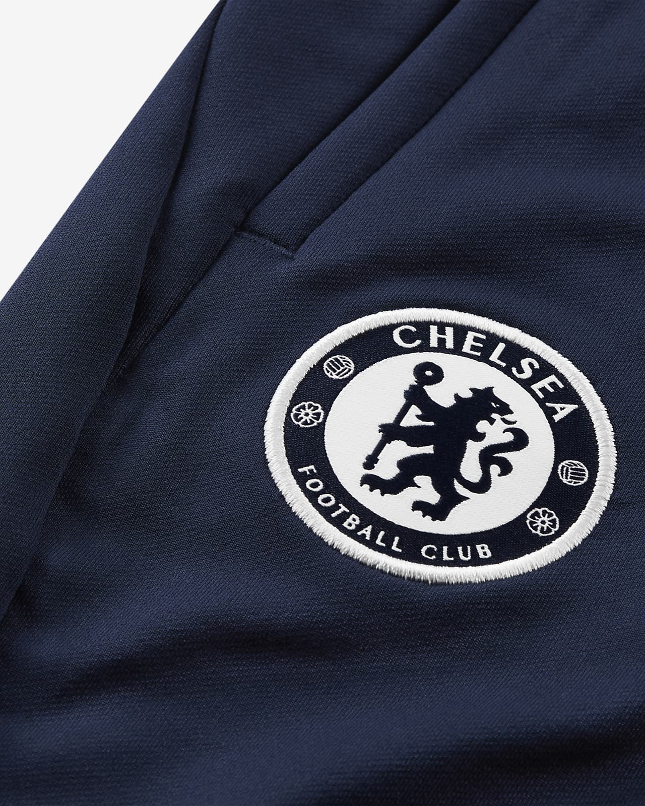 Chelsea FC Strike Nike voetbalbroek met Dri-FIT voor kids. Nike BE