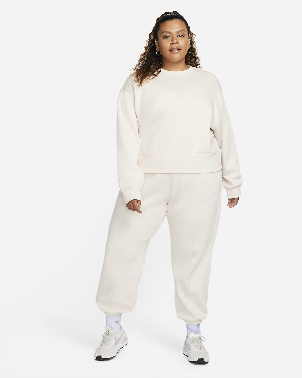 Nike Sportswear Collection Essentials 