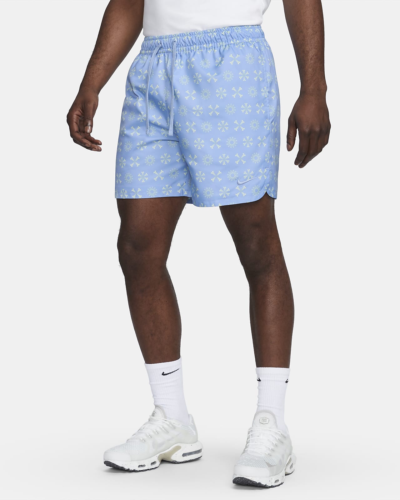 Nike Sportswear Men's Woven Lined Flow Shorts.