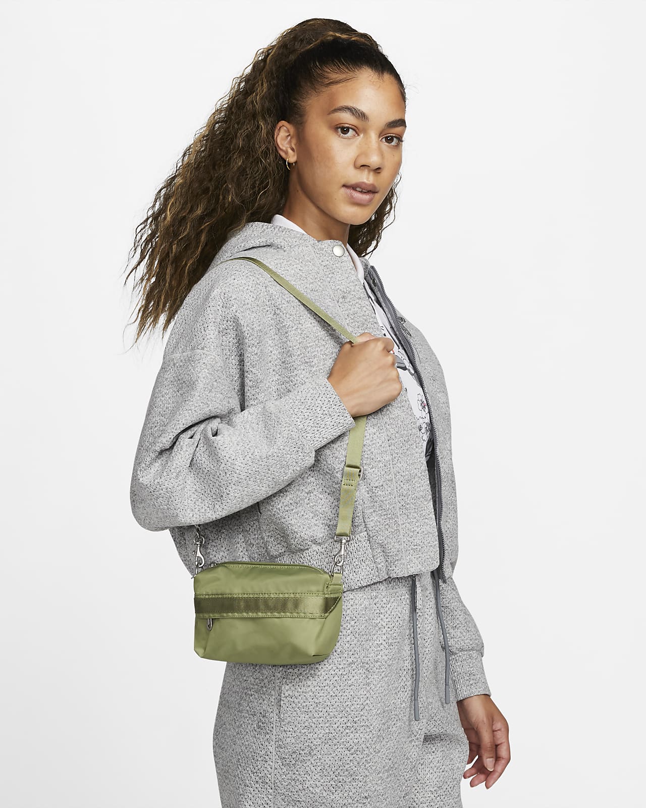 Nike Sportswear Futura Luxe Women's Cross-Body Bag (1L). Nike MY