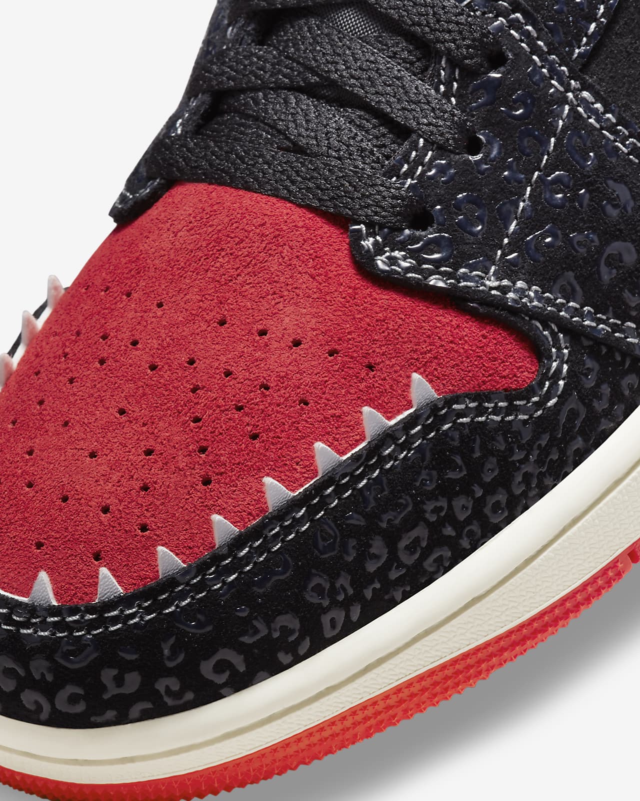 รองเท้าผู้ชาย Air Jordan 1 Mid SE Nike TH