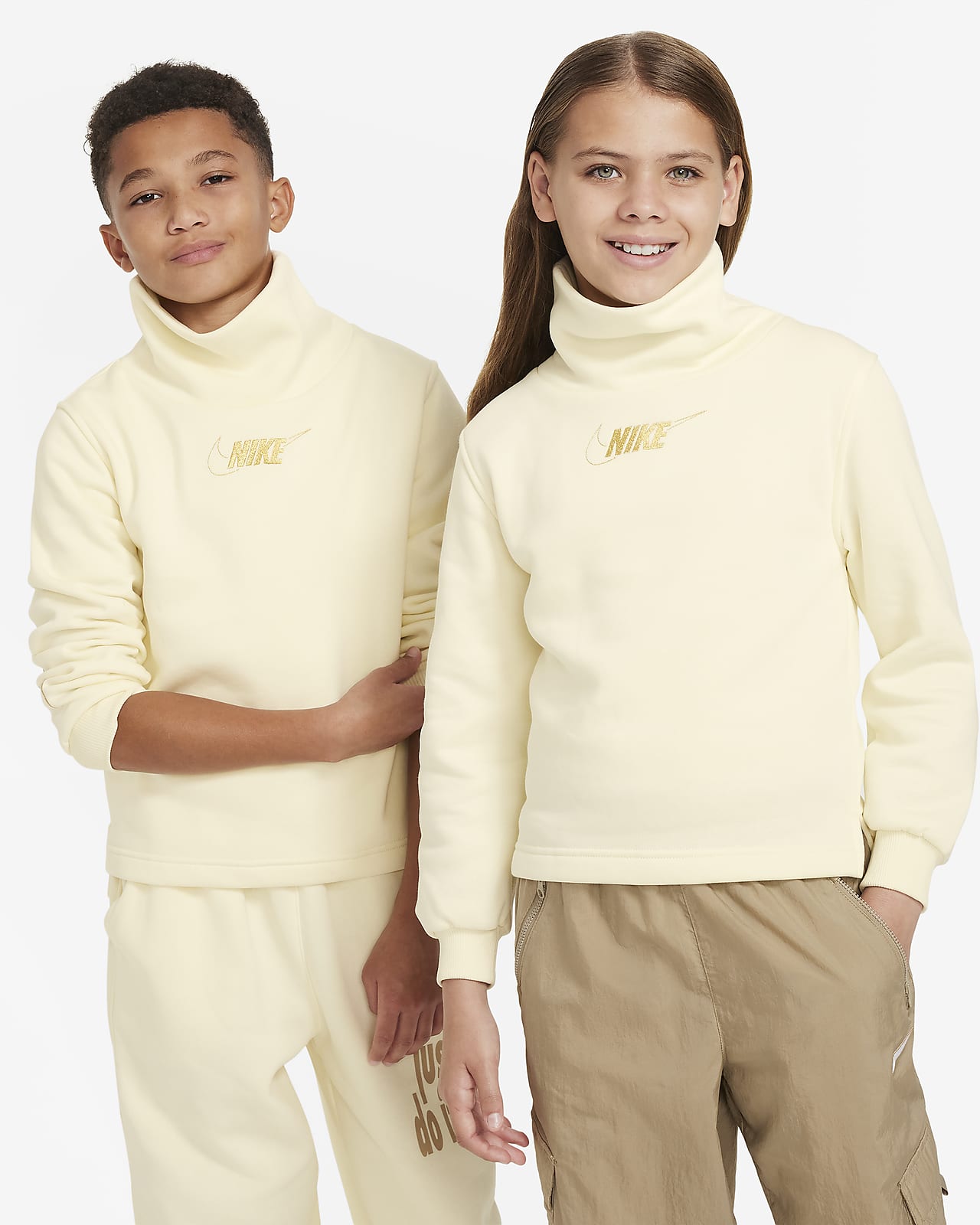 Nike Sportswear Club Fleece Big Kids' (Girls') Long-Sleeve Funnel-Neck Top