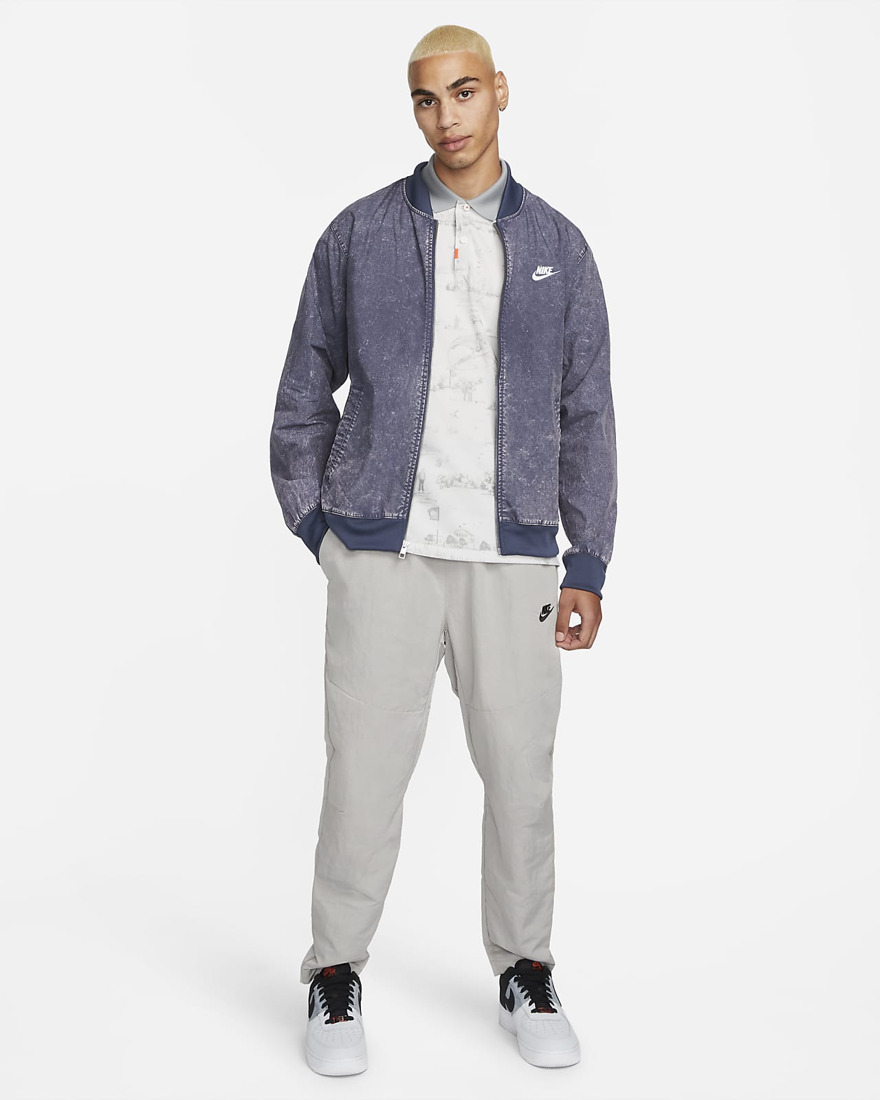 Nike Sportswear Club+ Men's Unlined Woven Bomber Jacket. Nike NL