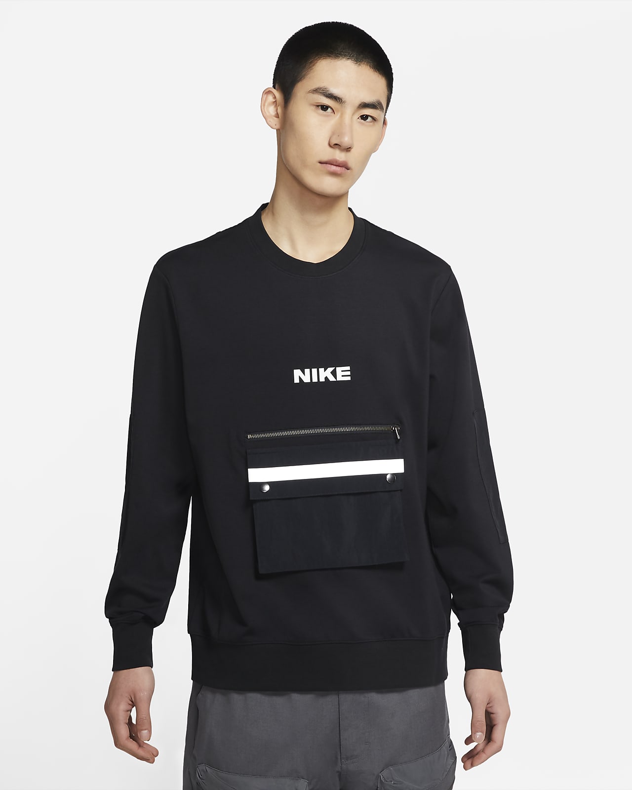 nike city made pack crew neck sweat in black