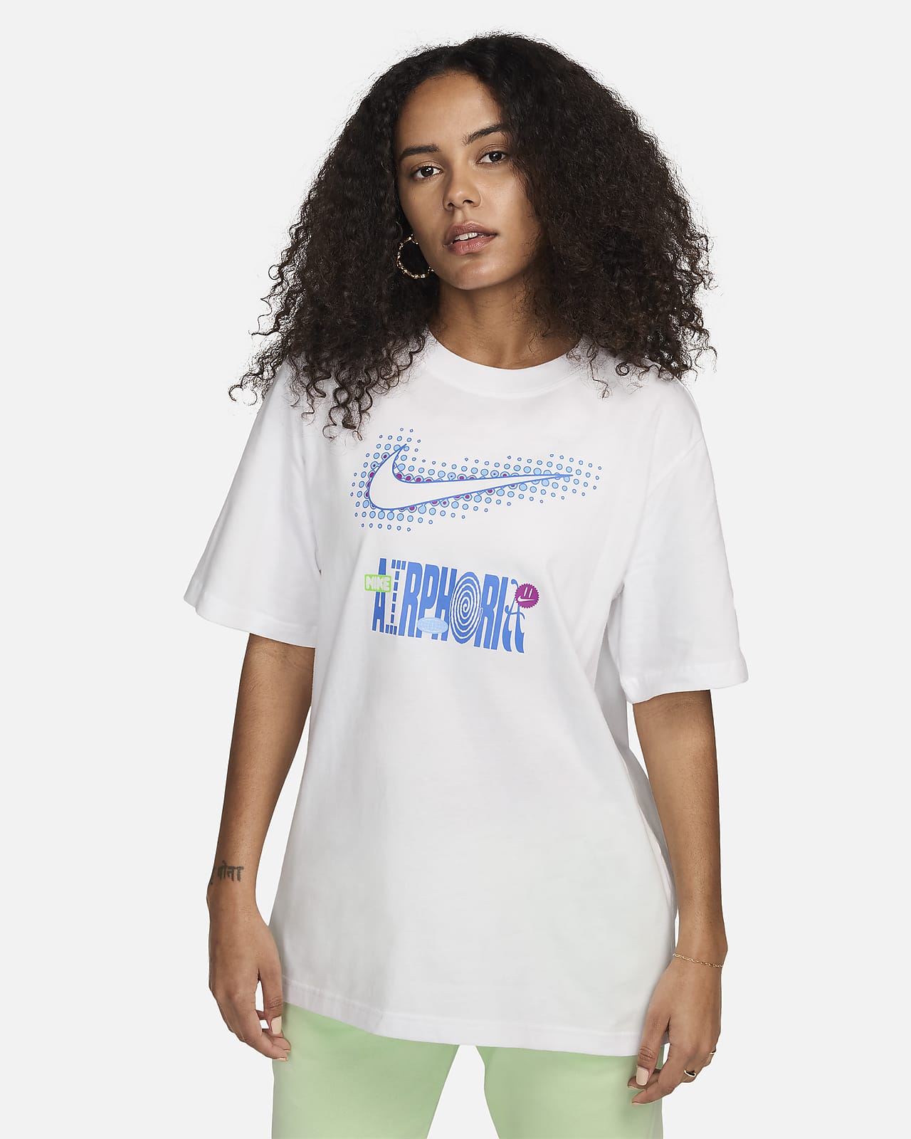 T-shirt Nike Sportswear med tryck för kvinnor