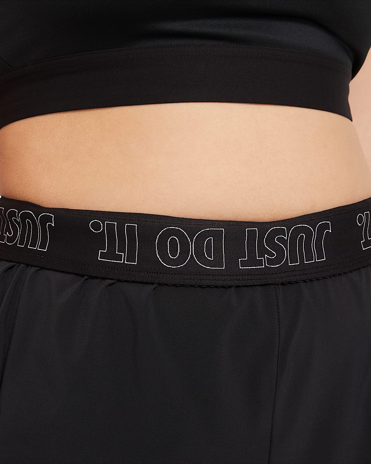 Nike Flex Essential 2-in-1 Trainingsshorts voor dames (grote maten). Nike BE