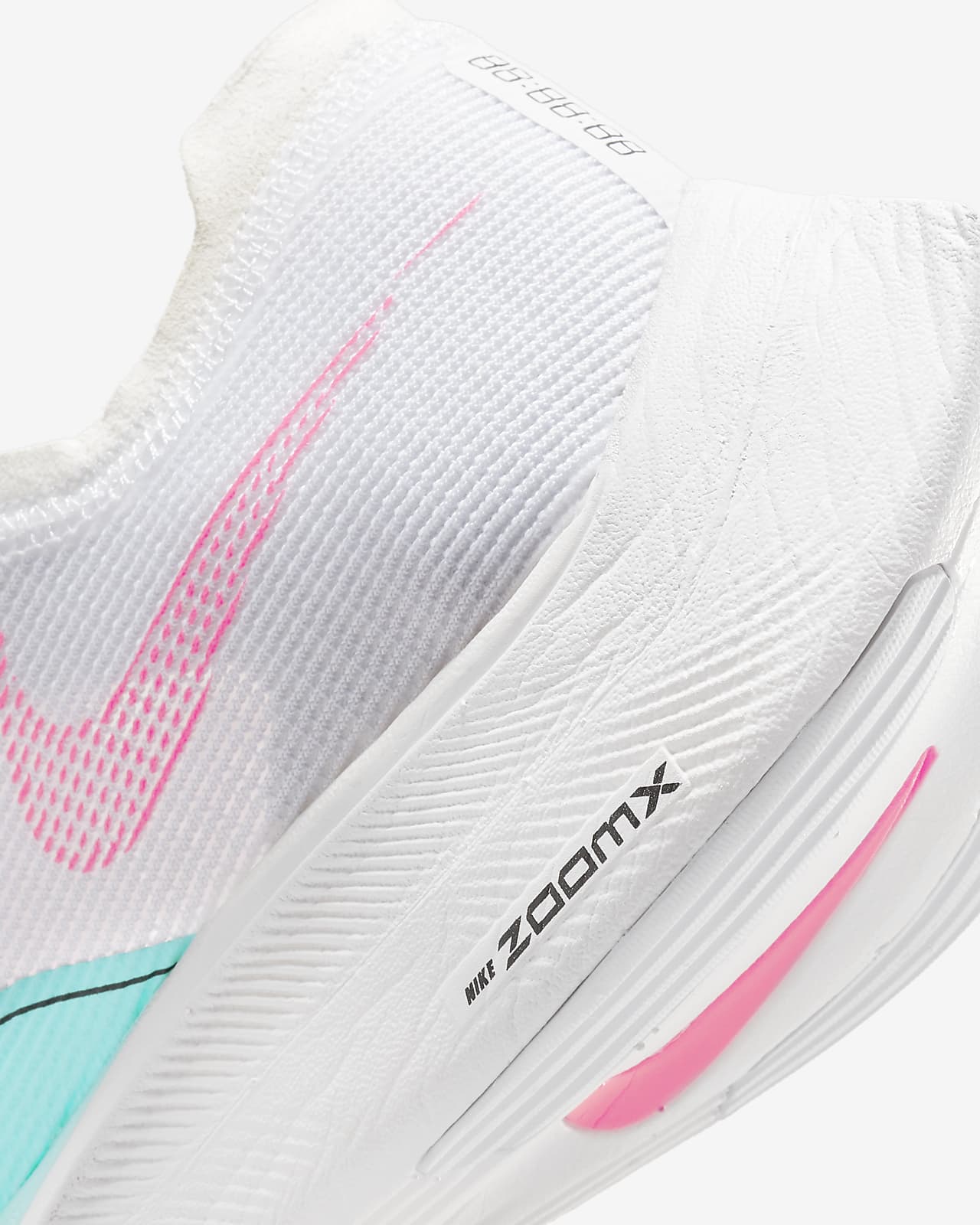 nike zoomx vaporfly next 2 peso