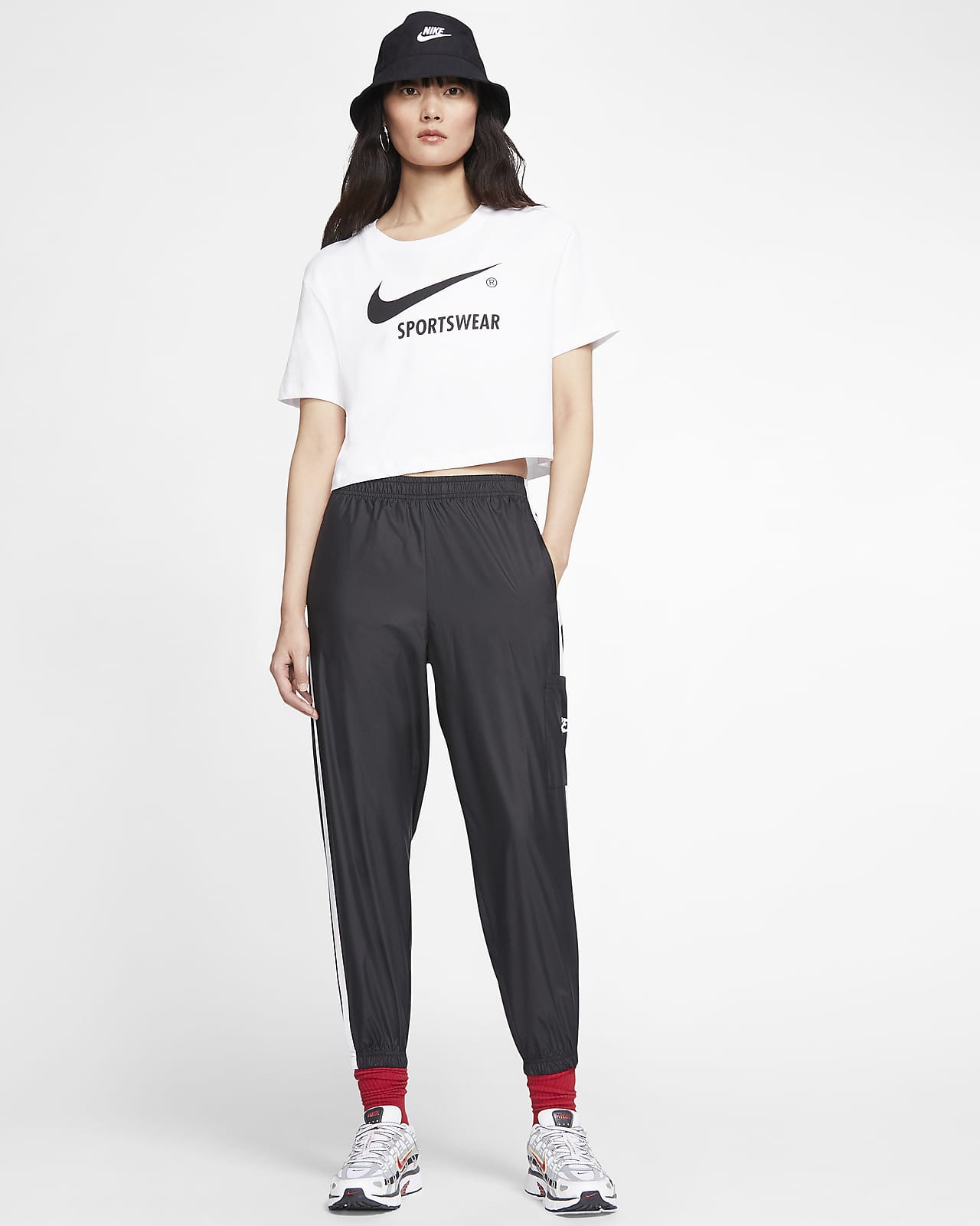 Nike Sportswear Essential Womens HighRise Curve Trousers Nike IN