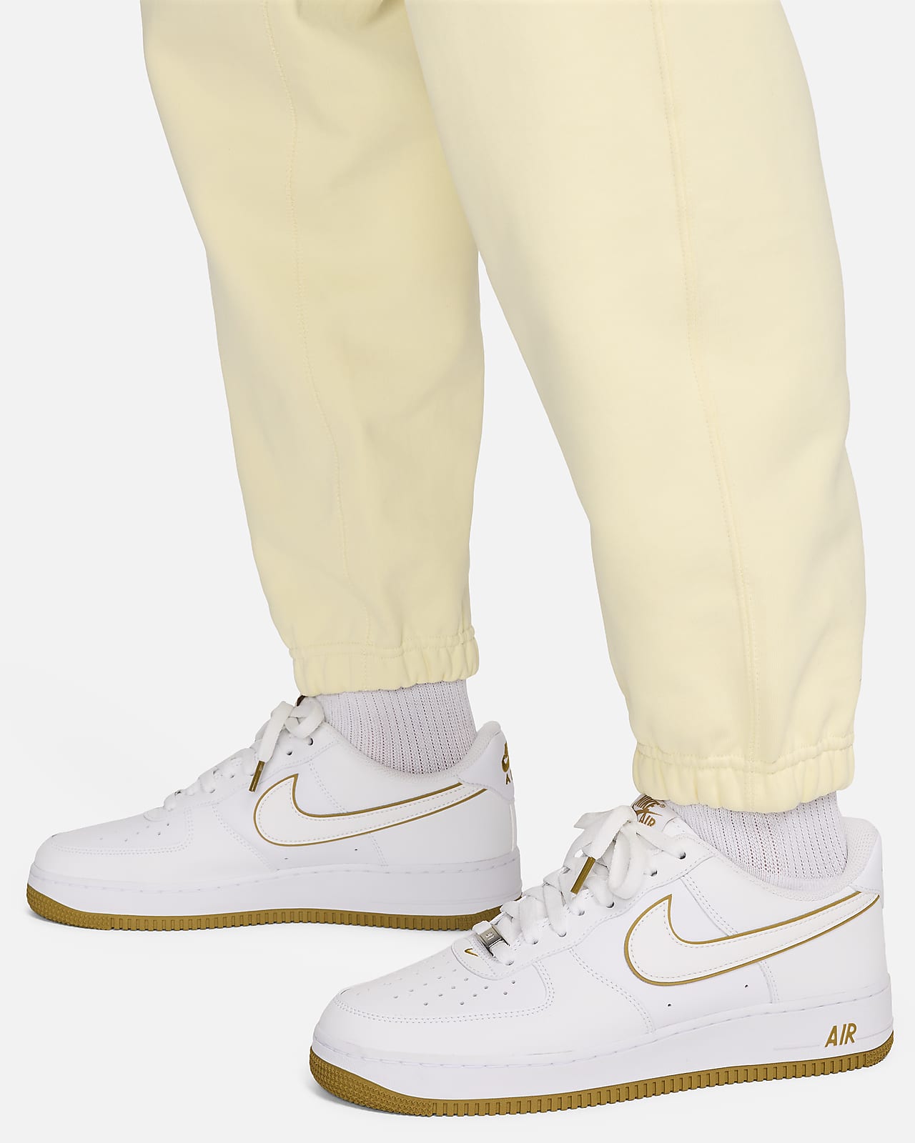Nike Solo Swoosh Fleece Pants (Baroque Brown) – Concepts